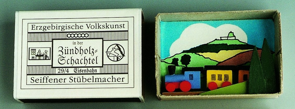 Ferrocarril en miniatura de Seiffen minuciosa artesanía alemana de madera