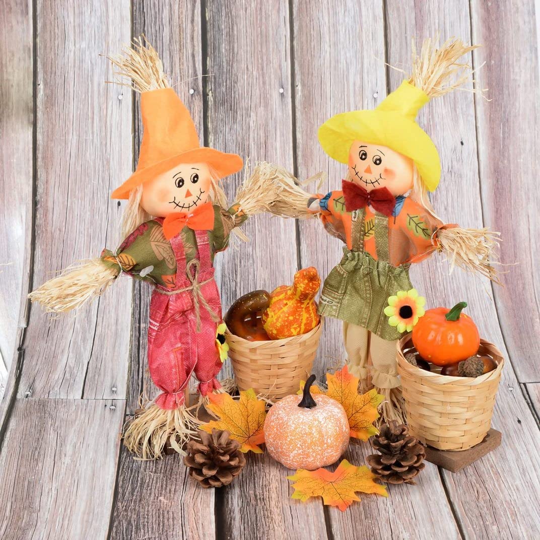 Spaventapasseri del raccolto con zucca, Spaventapasseri seduto con zucca, Spaventapasseri autunnale e zucca, Spaventapasseri autunnale, The Fairy Garden UK - Italia