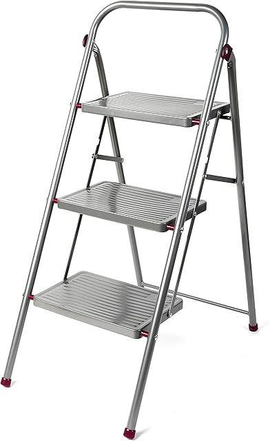 Kleeneze KL068514EU 3-Step Folding DIY Stepladder, Non-Slip Feet, Collapsible for Compact Storage, Ergonomic & Lightweight Design, Strong Steel Structure, Safety Clip, 150kg Capacity, 105cm, Pink/Grey