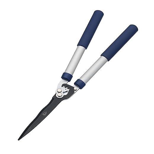 Geared Lightweight Precision Hedge Shears