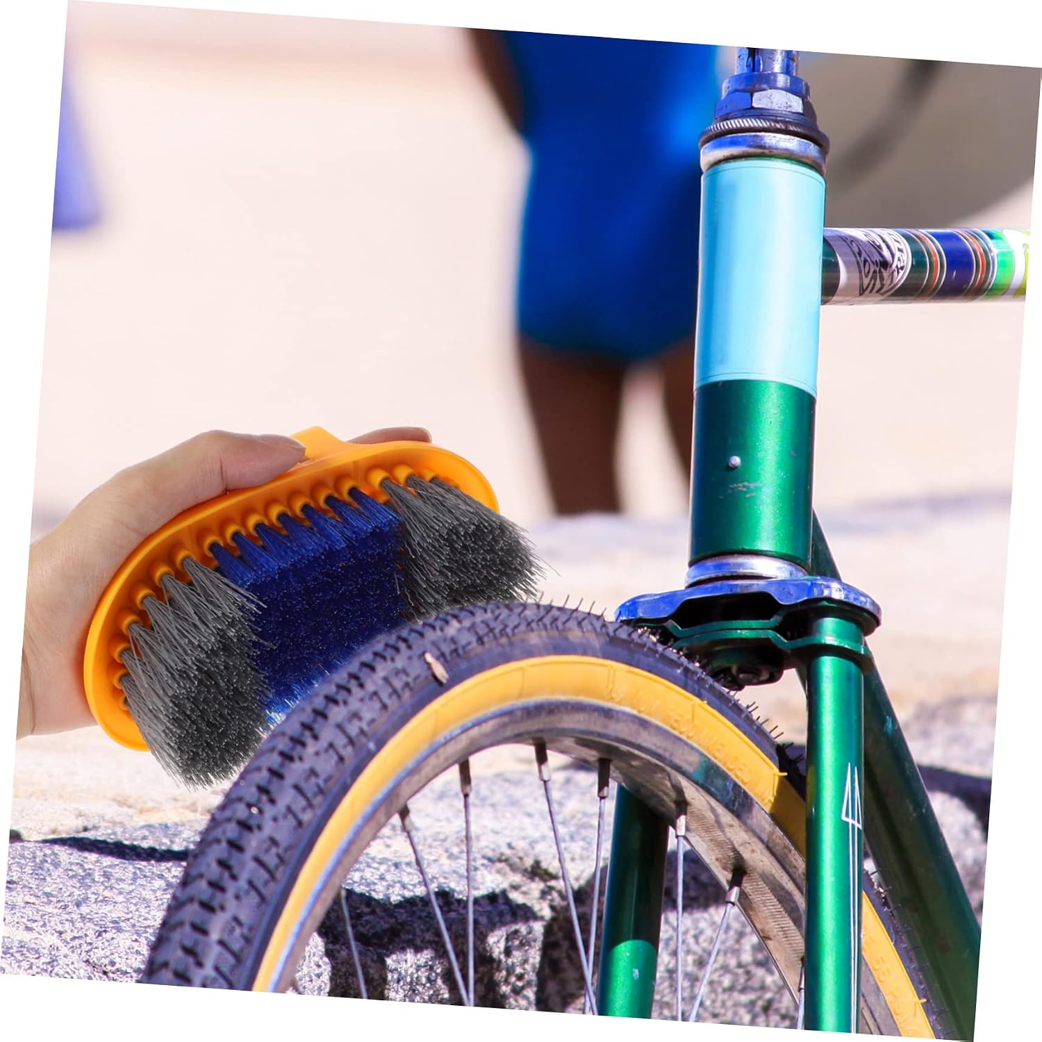 1set Bike Chain Cleaner Bike Cleaning Brush Tool for Deep Maintenance Ergonomic Design Effortless Chain Cleaning Accessory