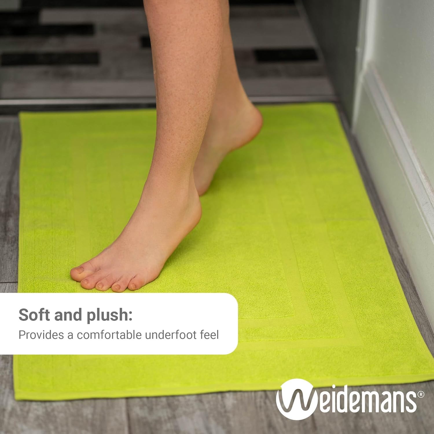 Luxury 100% Cotton Bath Mats for Bathroom | Set of 2 Modern Design Apple Green Bath Mat | Machine Washable & Eco-Friendly with a Soft & Absorbent Underfoot for Comfort