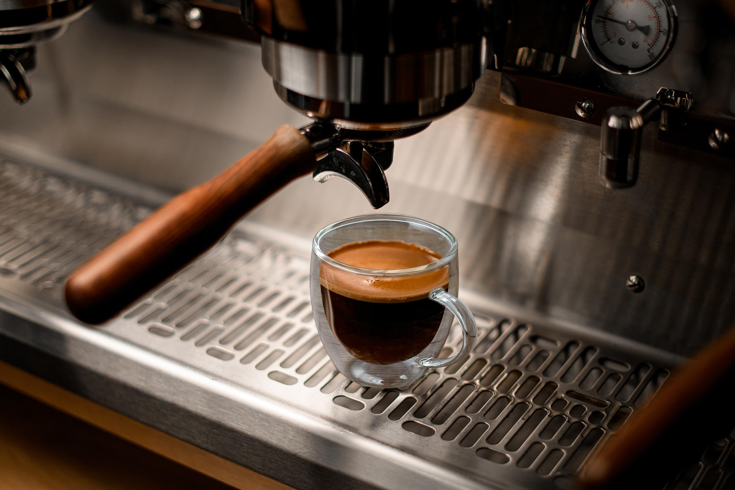 TKNO Confezione da 4 bicchieri da caffè a doppia parete da 380 ml, isolati, stile barista, in vetro trasparente, per latte, cappuccino, bianco piatto, tazze da caffè in borosilicato resistente al