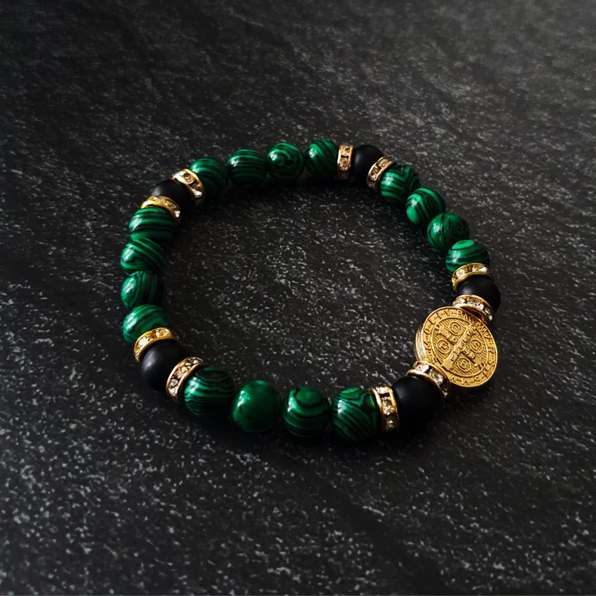 Saint Benedict Bracelet for Men with Black Onyx and Green Malachite Stones – Protection and Energy – Golden Medal Design – 20 cm Adjustable