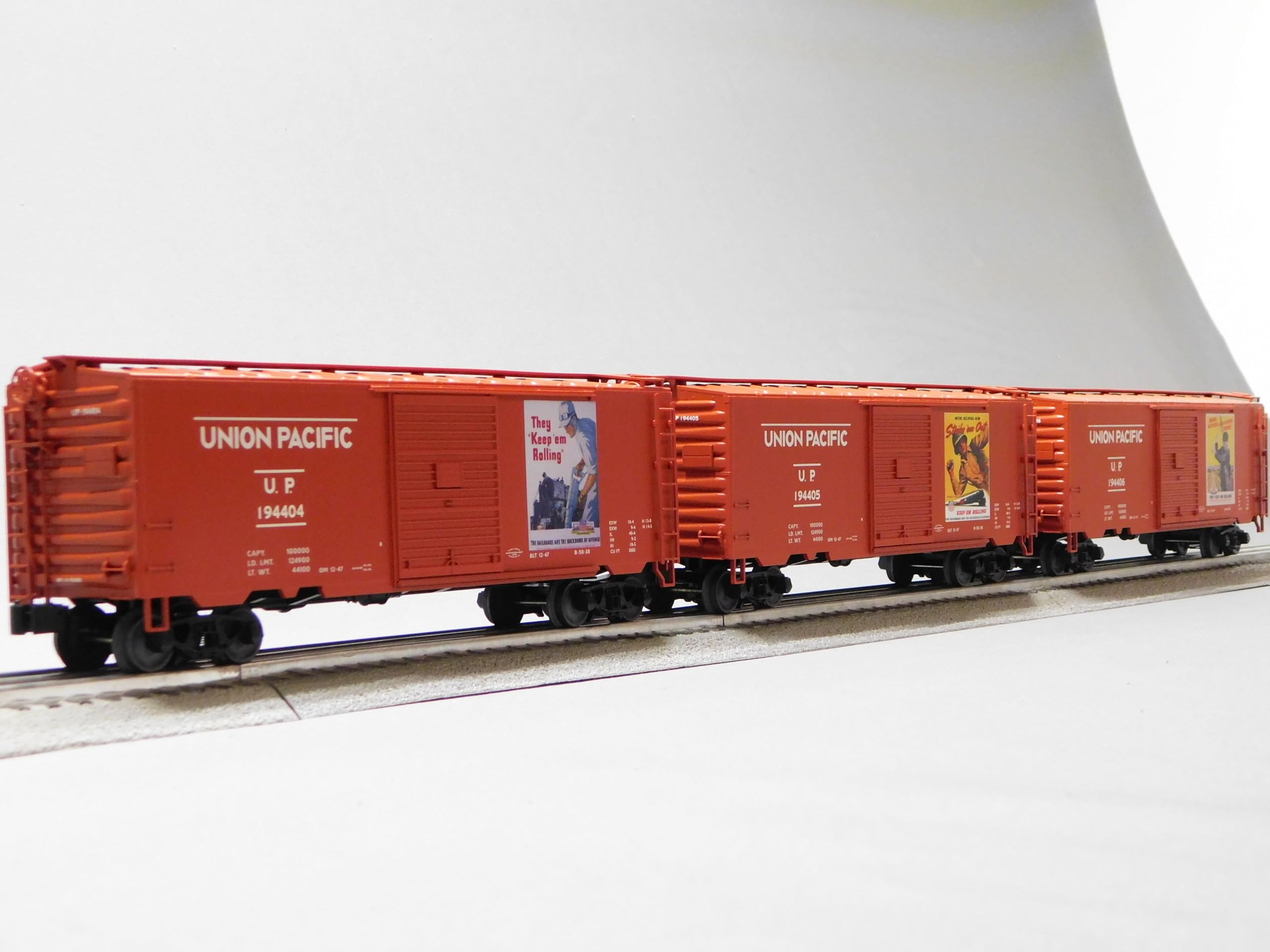 Lionel Union Pacific WWII BOXCAR Art PS1 Pack #2 O Gauge 3 CAR Set 2442020