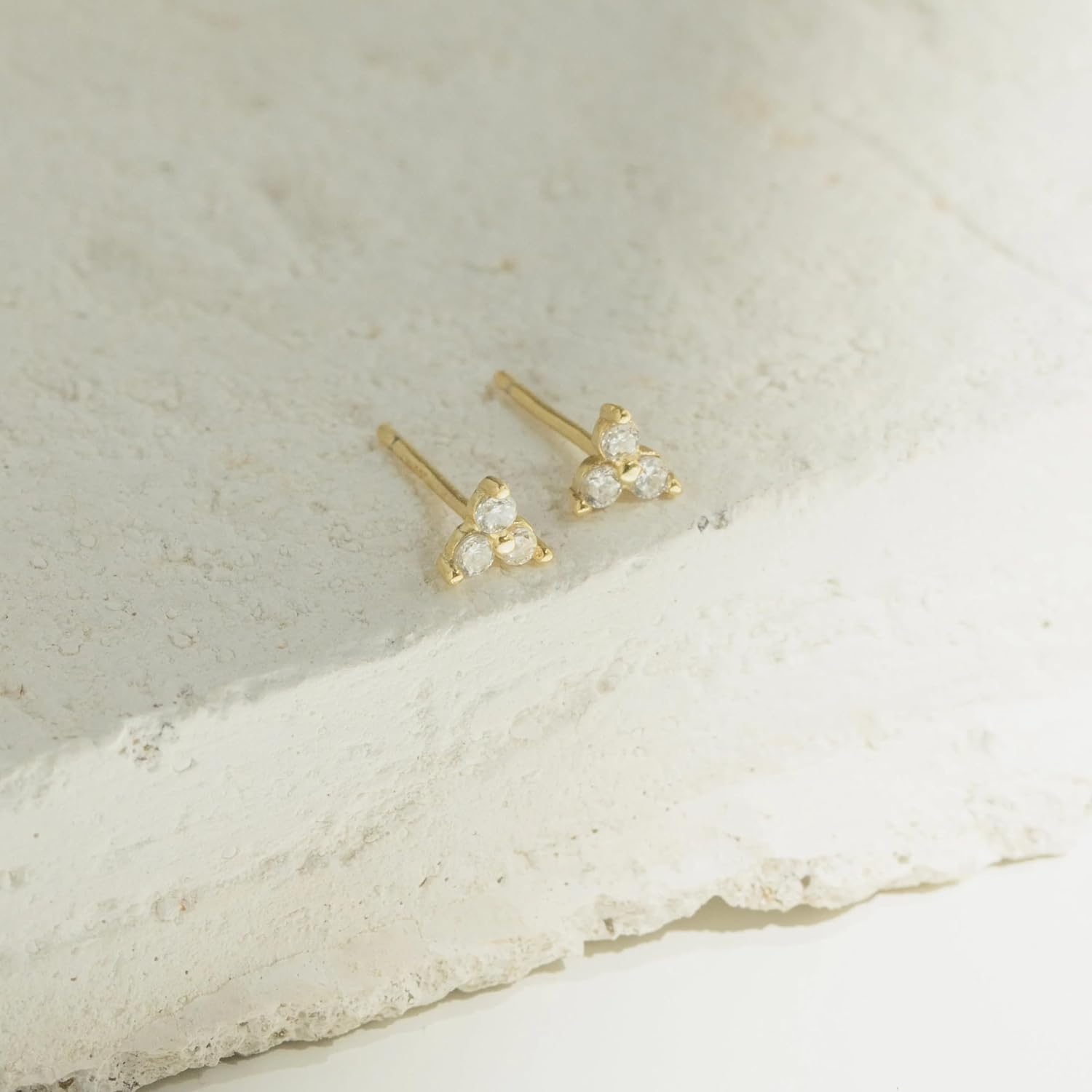 CAITLYNMINIMALIST 18K Gold Sterling Silver Lily CZ Diamond Cluster Mini Flower Gemstone Dainty Stud Earrings for Women Gift for Her