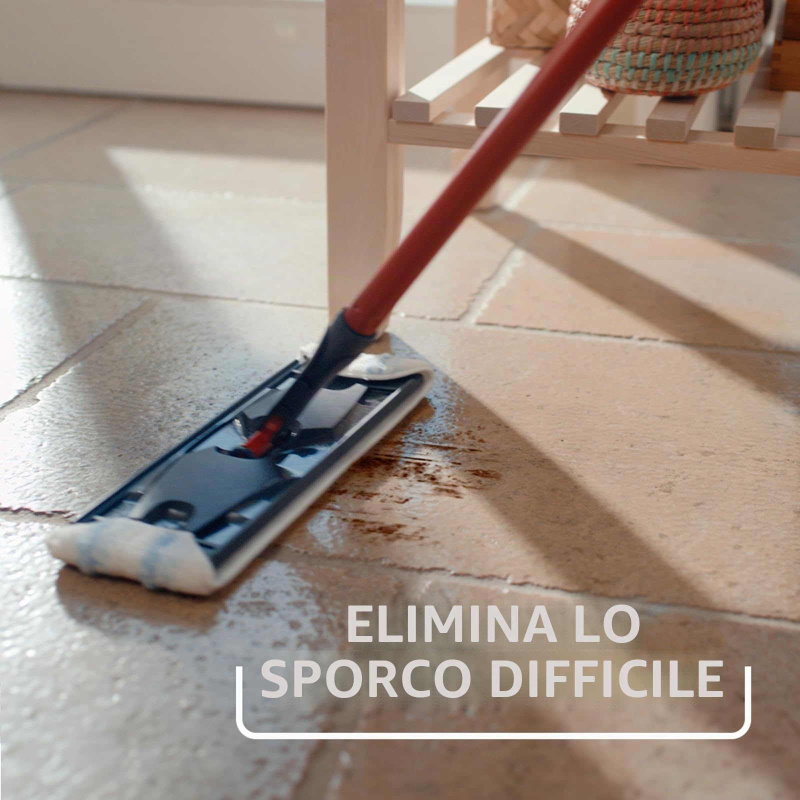 Vileda H2prO - Sistema di pulizia per mocio piatto che separa l'acqua pulita dalla sporcizia.