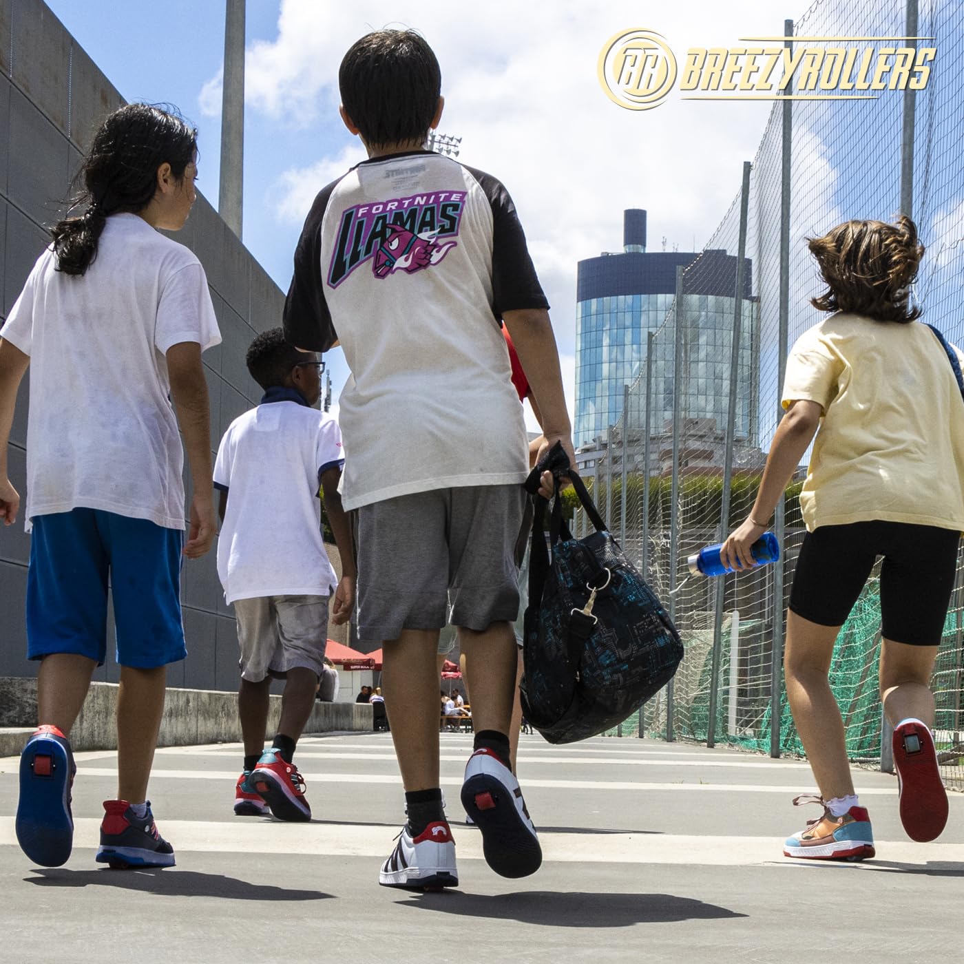 BREEZY ROLLERS Zapatos con ruedas para niños I Zapatillas de patinaje para niños I Desde zapatos de calle para niños hasta patines en pocos segundos. Sistema de clic patentado. Zapatillas con ruedas