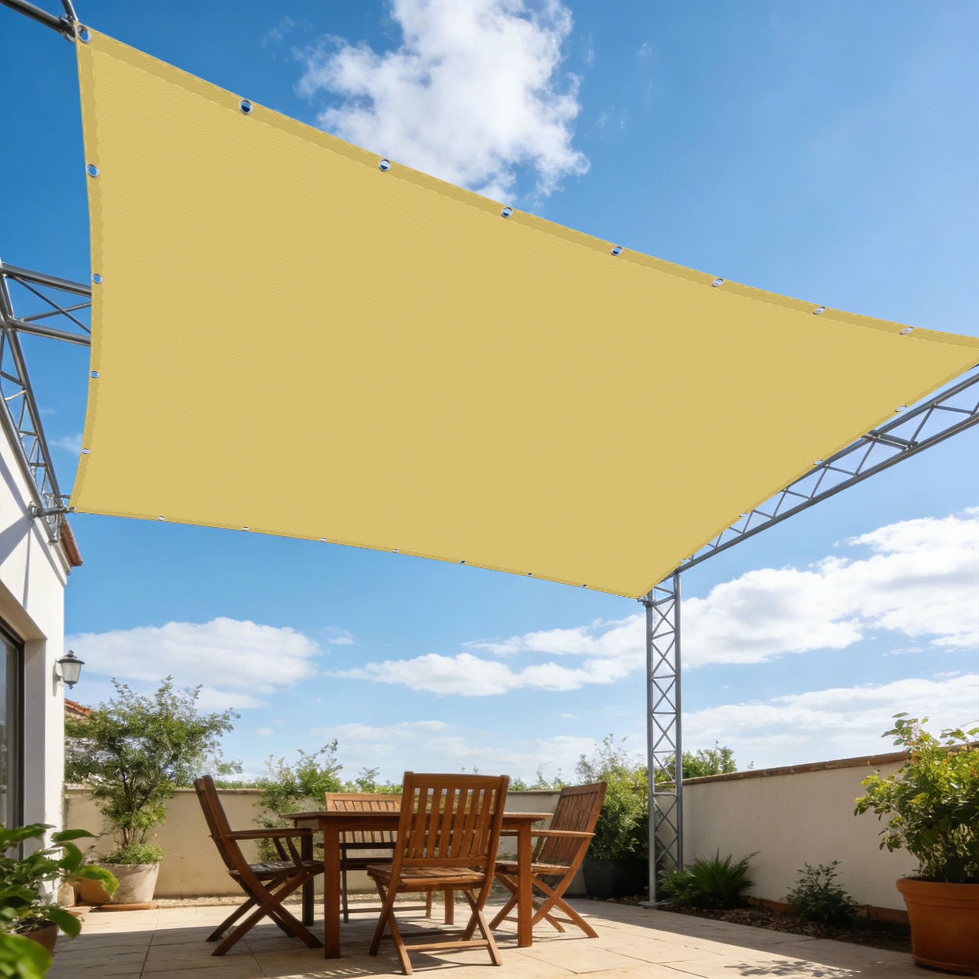 Toile d'ombrage contre la chaleur et la pluie sur votre petit balcon