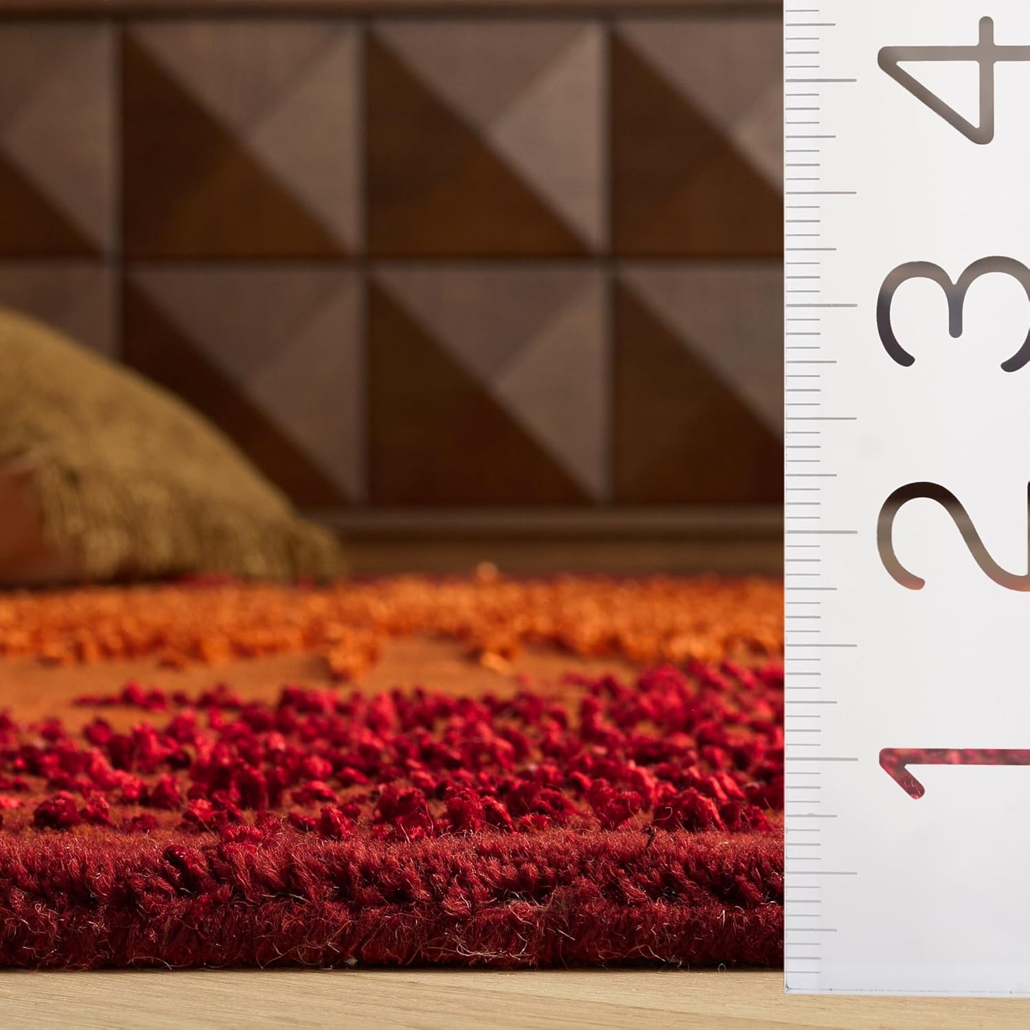 SAFAVIEH Soho Collection Accent Rug - 2' x 3', Rust & Multi, Handmade Starburst Wool & Viscose, Ideal for High Traffic Areas in Entryway, Living Room, Bedroom (SOH712R)