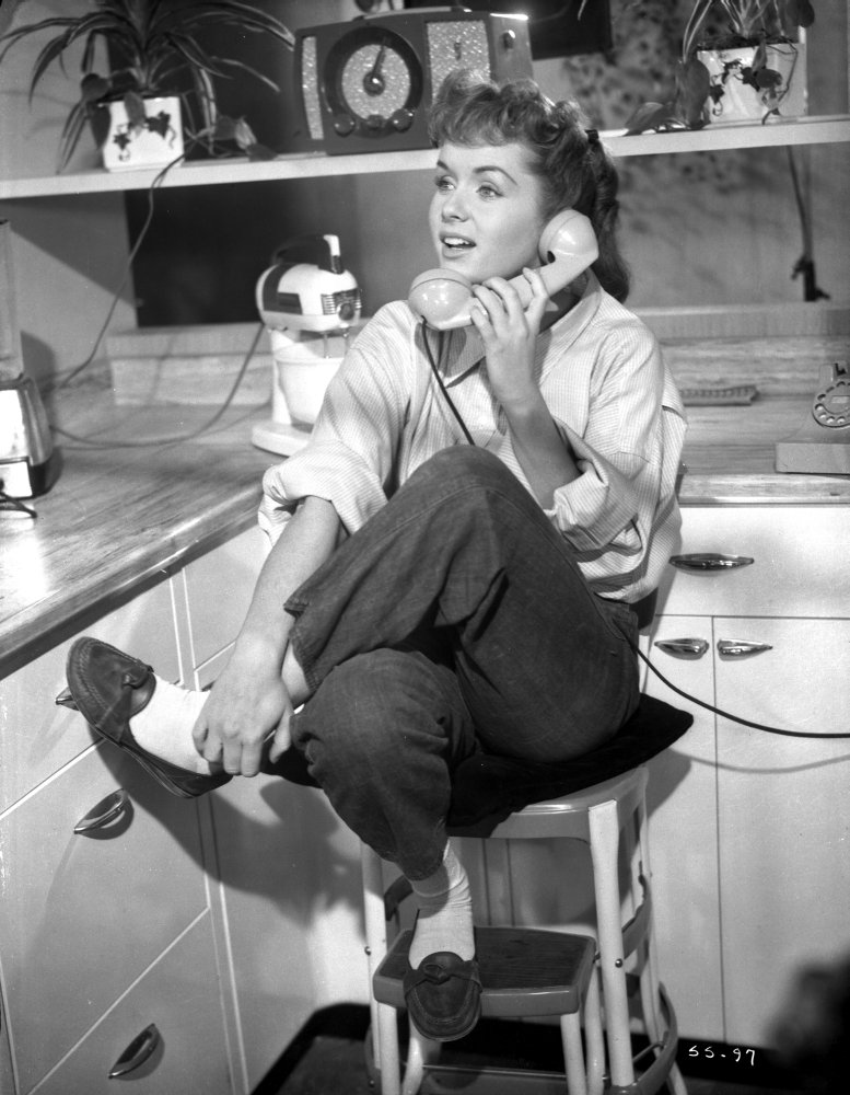 Debbie Reynolds Siting and Answering Telephone Photo Print (8 x 10)