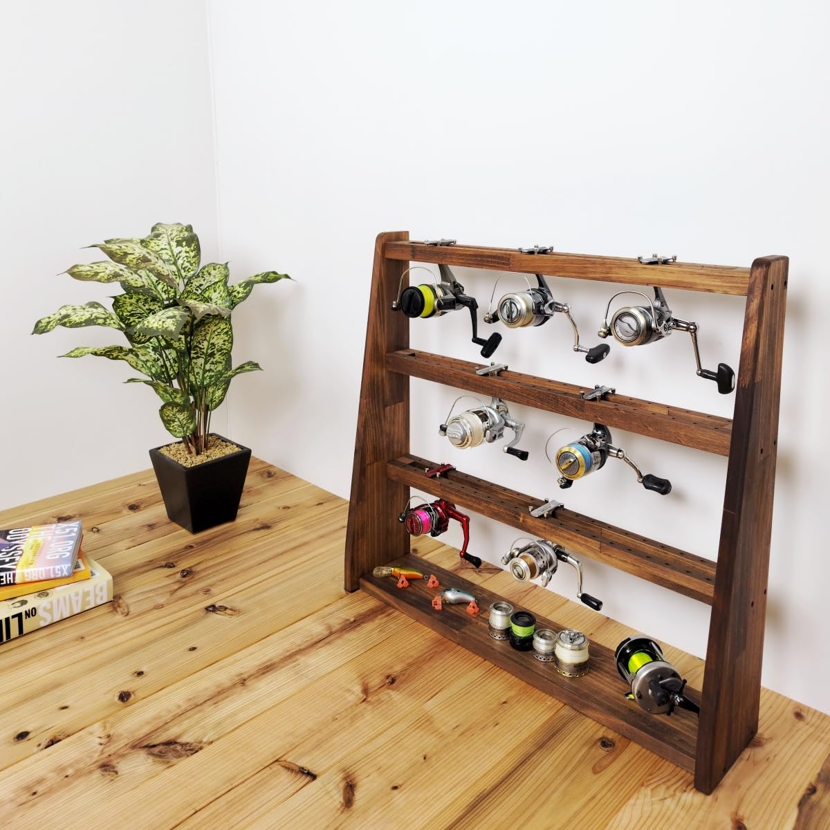 ロッドスタンド 10本 リールスタンド
小物置き　炙り加工　国産ヒノキ製
完成品 Amazon.co.jp: WOOD WORKS ロッドスタンド10本掛け+リールスタンドA