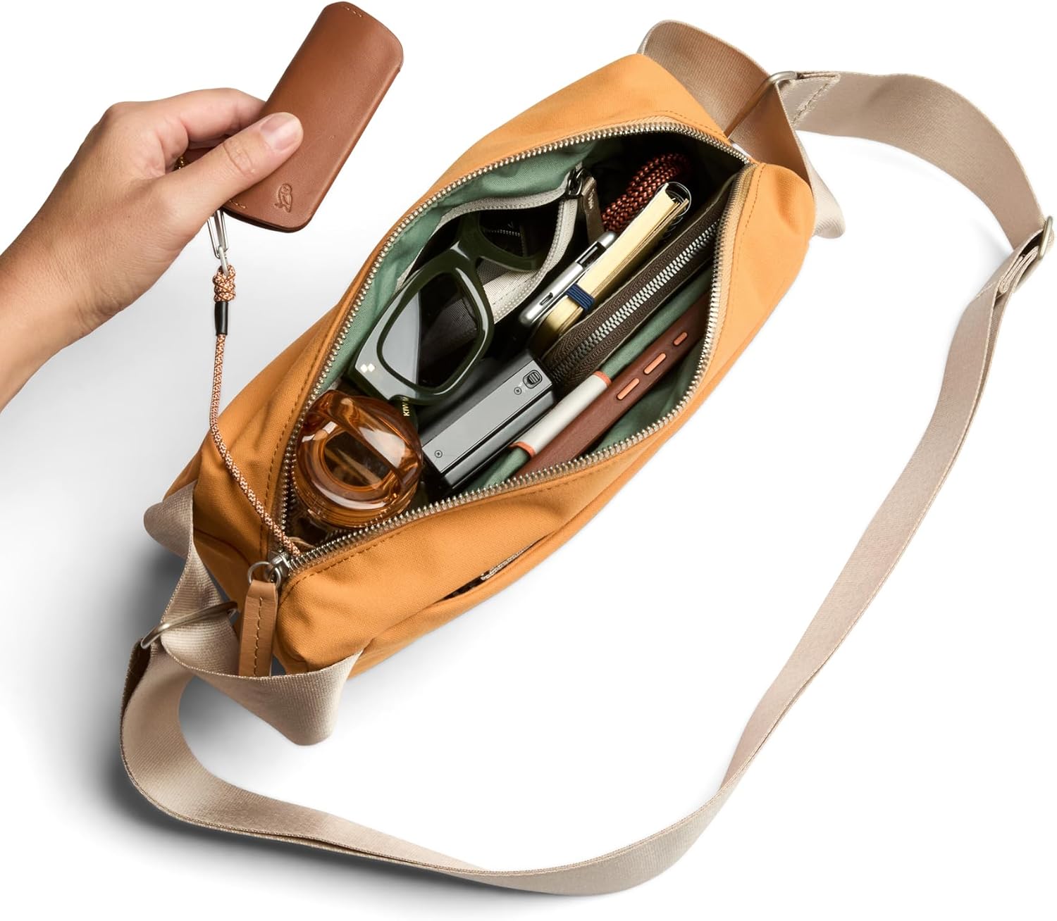 Bellroy Classic Sling (everyday 5 liter minimalist crossbody bag with internal organization, adjustable crossbody strap, and auto-compression system) - Butterscotch - Image 3
