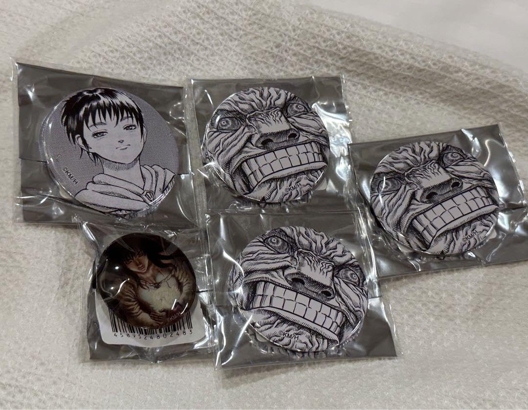 Amazon.co.jp: 大ベルセルク展 ブラインド缶バッジ セット 9M0R5
