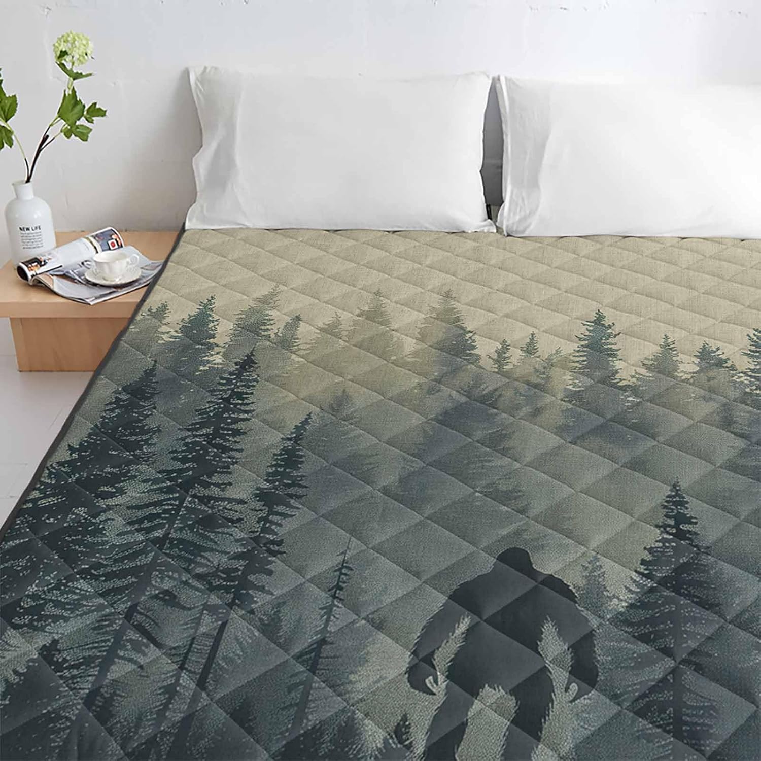 T&H XHome Quilt Queen Size Luxury Quilted Comforter Bedspread-Thin Soft Cozy, Mysterious Misty Forest Bigfoot Monster Reversible Stitched Lightweight Quilt Coverlet for All Season