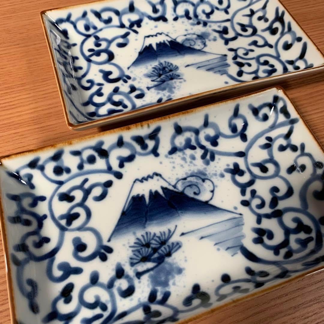 有田焼 福泉窯：染付蛸唐草富士山 小焼物皿 2枚セット 与山
