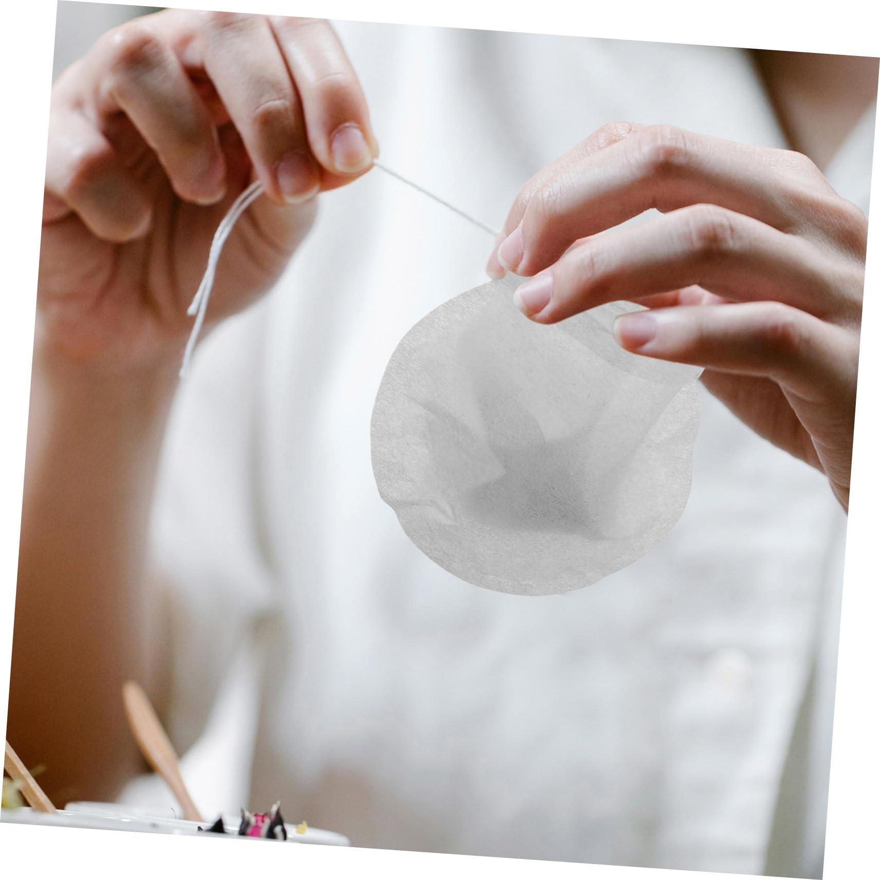 500 Piezas Bolsas de Filtro de Papel para Infusiones con Cordón Desechables Unidades Resistentes y Versátiles para y Hierbas Redondo Fáciles de Almacenar y Usar