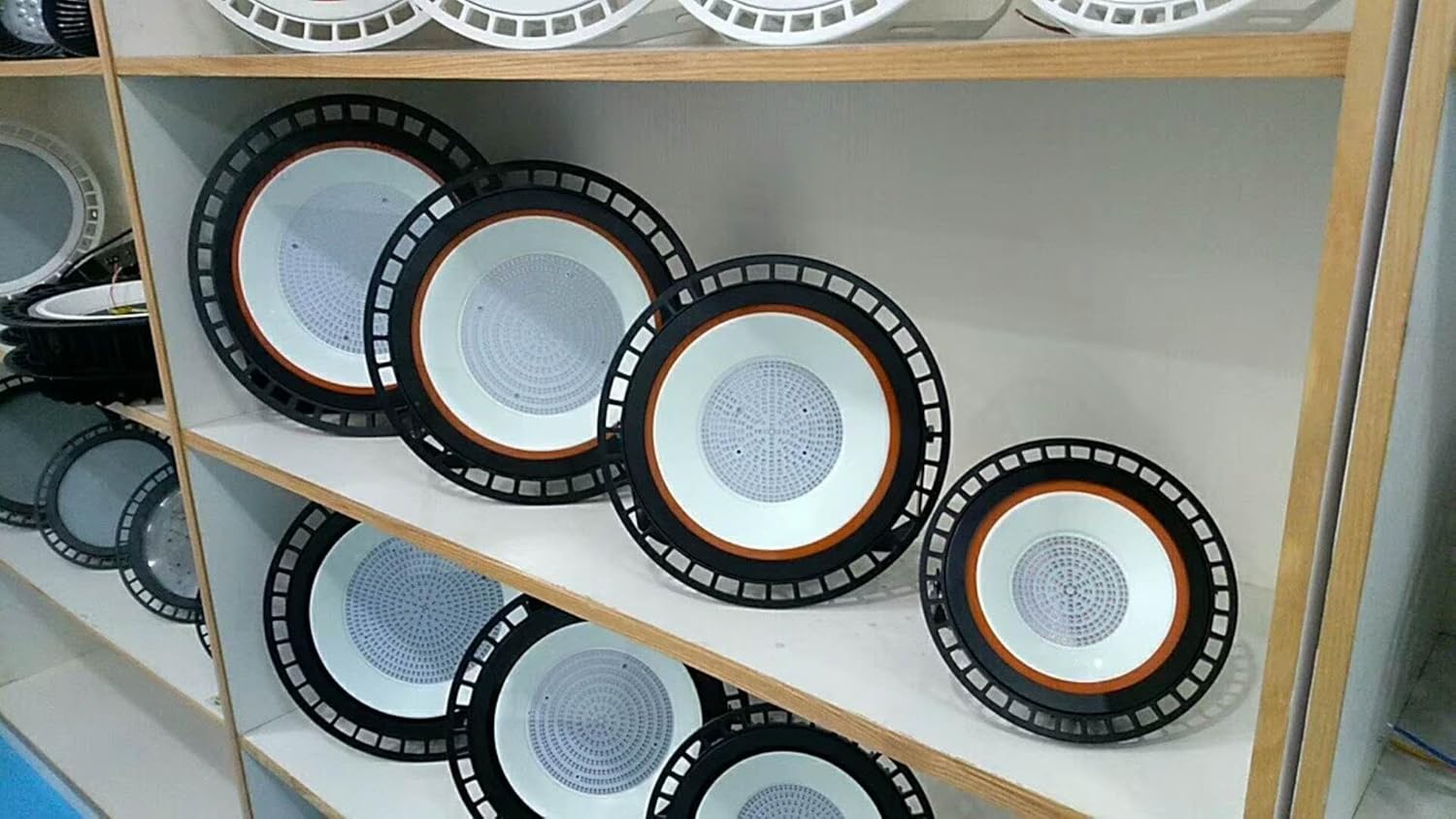 Latest Glare Prevention Technology，LED 120W UFO LED High Bay Lighting, UL Listed, Equivalent, 14800lm, Waterproof, Daylight White, 6000K, 120 Beam, Super Bright Commercial Lighting