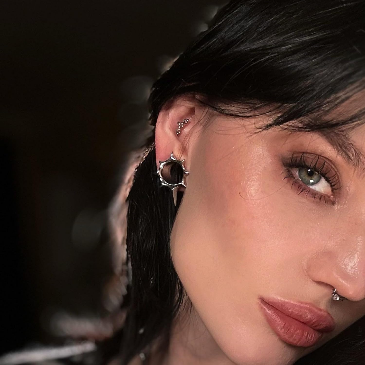 PUNKYOUTH Radiant Star Ear Tunnels Double Flare Ear Gauges Plugs Starburst Spikes Unique Gothic Body Piercing Jewelry for Women Men 6mm to 25mm 2g to 1 inch Alt Expander Stretched Lobe