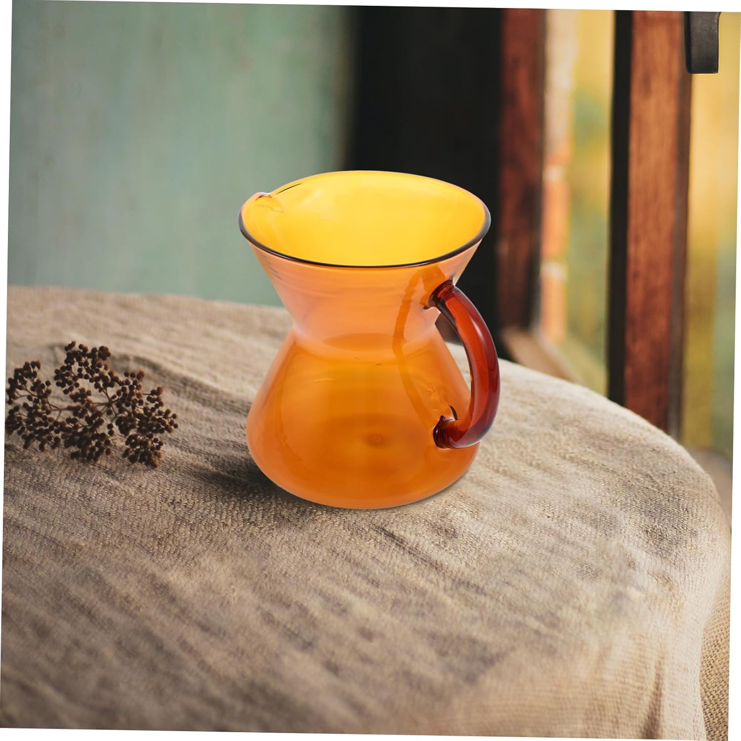 Angoily Elegant Glass Coffee Pot with Anti-scalding Handle and Creative Pitcher Spout Heat-resistant Coffee Dispenser for Brewing Tea and Sauces Reusable Mini Glass Pitcher