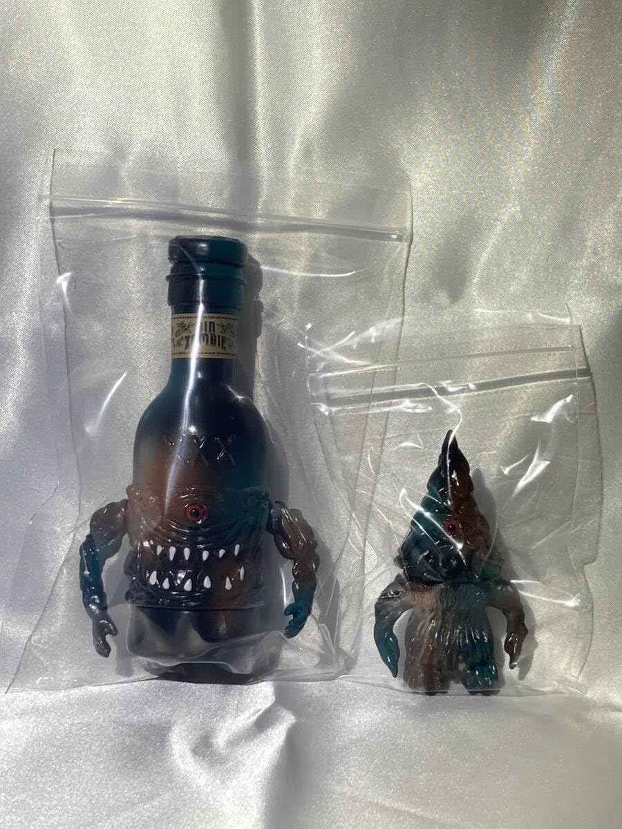 APOSTOYS アポストイズ ジュモラ　ソフビ　スーフェス Amazon.co.jp: APOSTOYS ジュモラ ソフビ フィギュア