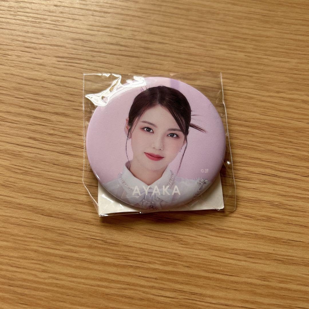 NiziU アヤカ 缶バッジ NiziU アヤカ 缶バッジ 缶バッチ Live 2025 LOVE LINE - メルカリ
