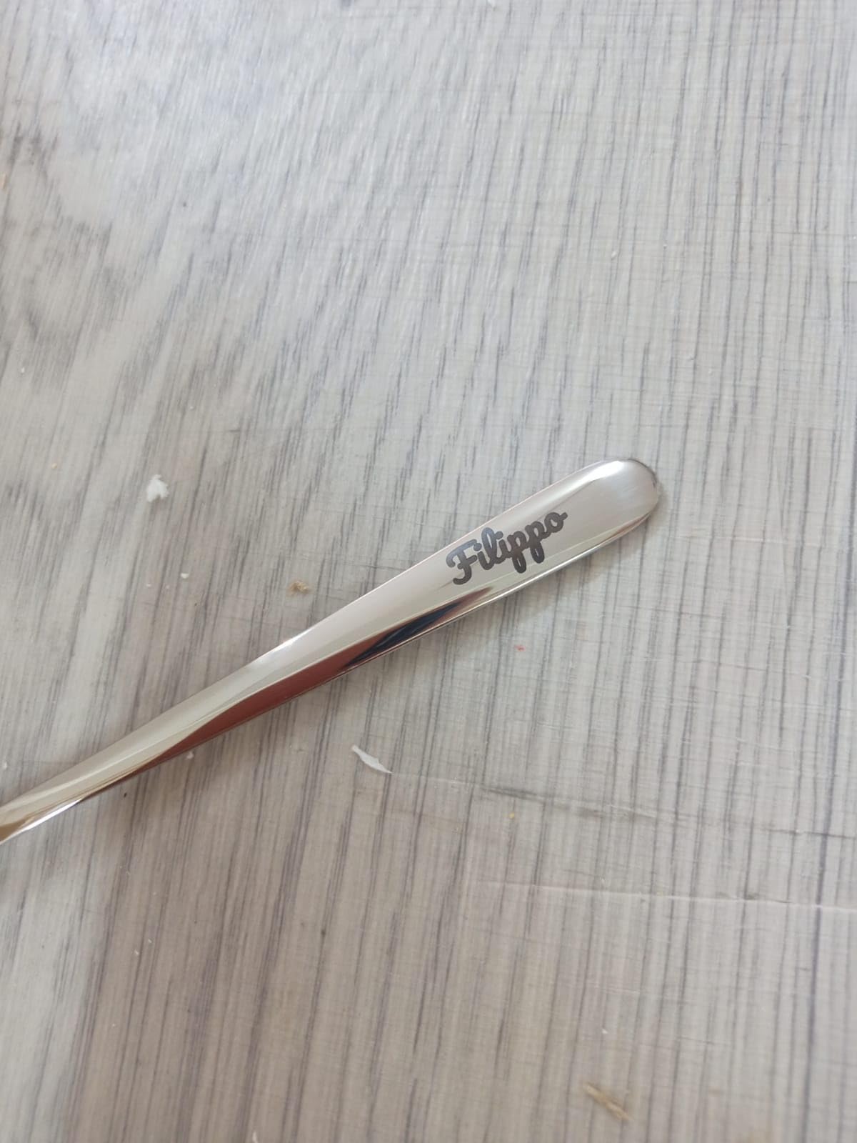 Cucchiaino Personalizzato con incisione per eventi | Acciaio inox 18/10 | Elegante bomboniera per eventi con testo a scelta | Puoi aggiungere anche confetti in sacchetto.