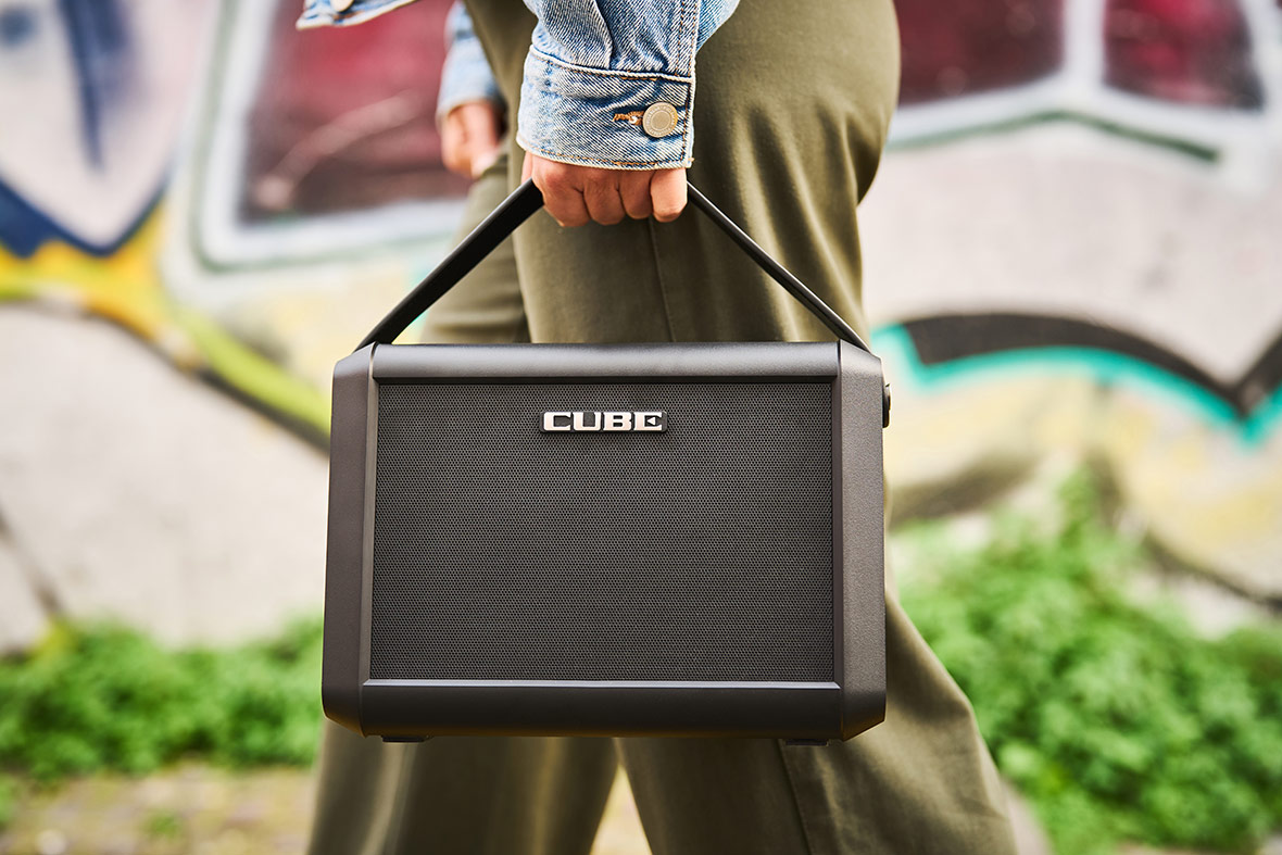 Amazon.com: Roland Cube Street Mini | Ultra-Compact Amplifier