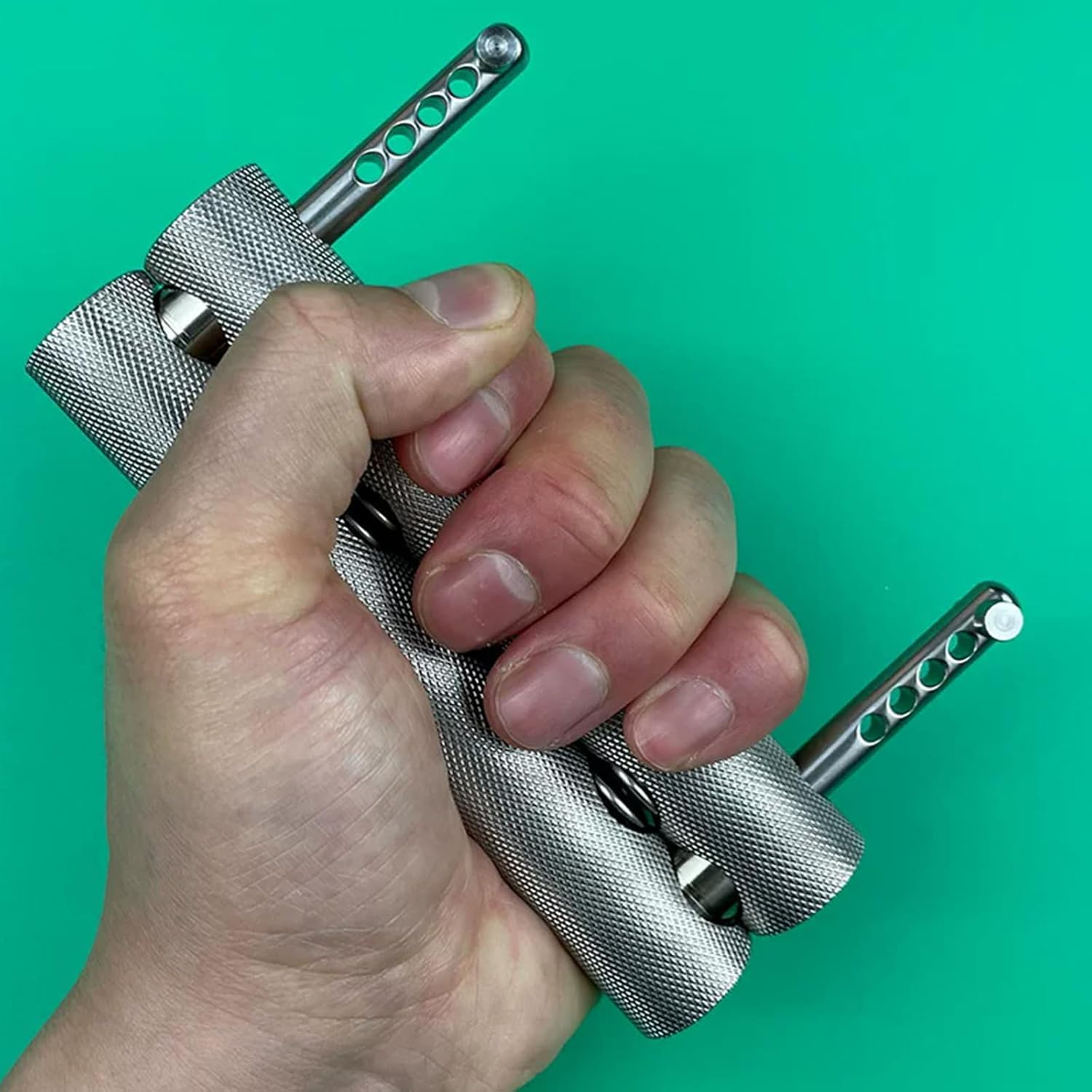 Fortalecedor de mano con resorte de acero inoxidable, resistente, con 5 resortes intercambiables, 5 niveles de agarre, para entrenamiento de dedos y antebrazos.