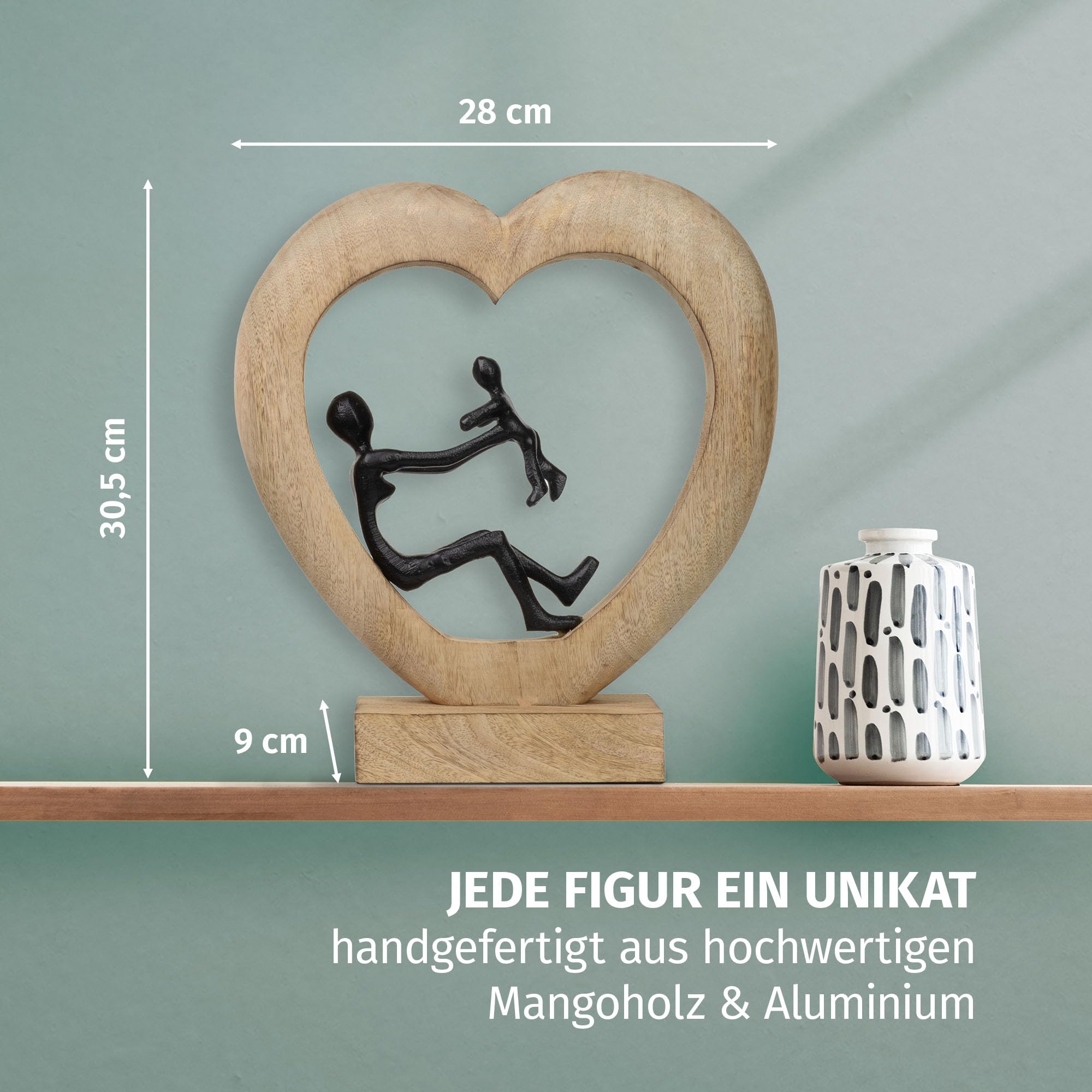 Moritz Figurka dekoracyjna Mother's Love czarna 30,5 cm z drewna mango i aluminium rzeźba matka z dzieckiem w sercu, symbol miłości rodziny i bezpieczeństwa, nowoczesna dekoracja, rękodzieło, pomysł