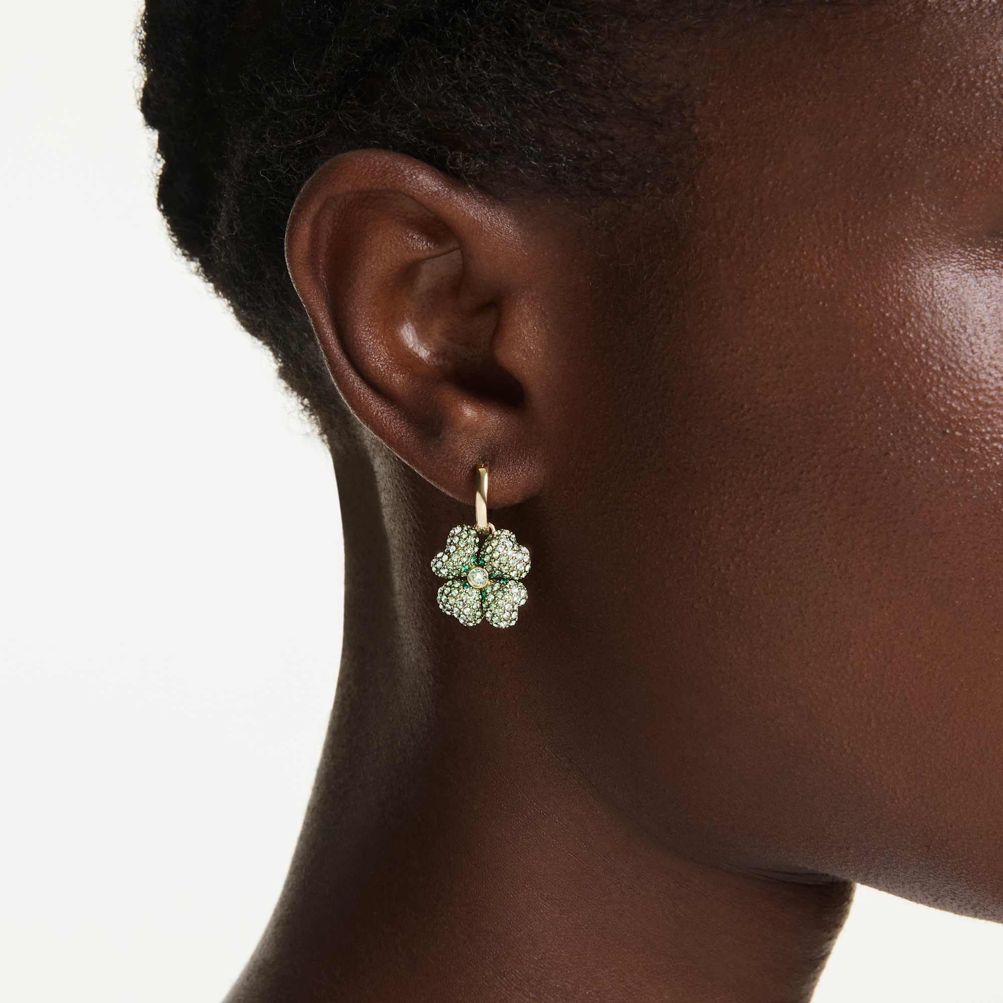 Swarovski Idyllia Drop-Ohrhänger, Set (3), Marienkäfer, Glücksklee, Erdbeere, Mehrfarbig, Goldlegierungsschicht