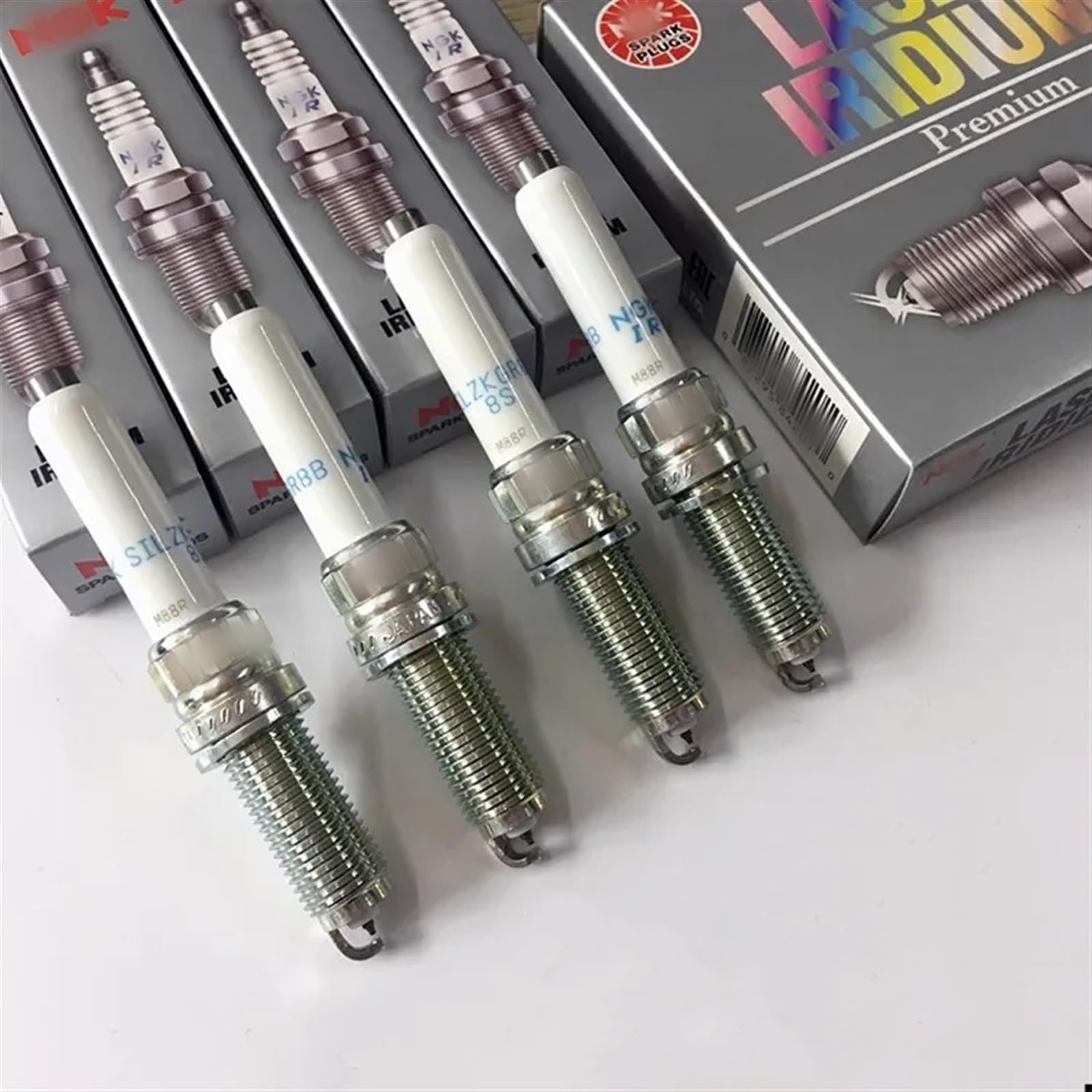 Candela di ricambio for riparazione e manutenzione del nuovo motore Candela di accensione for motore LZFR6AP11GS (95712), pacco da 4