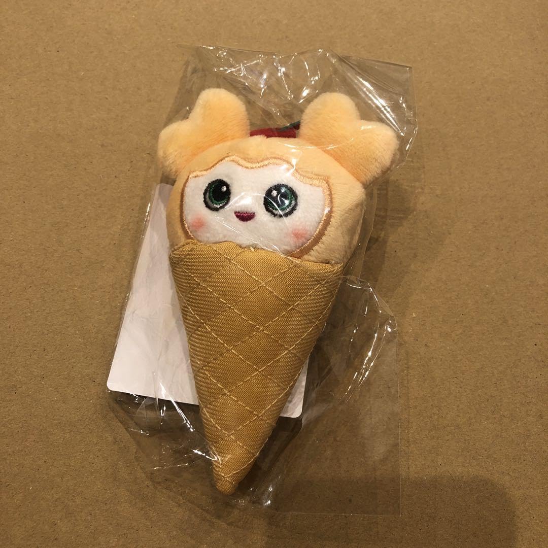 Amazon | TWICE ポップアップストア ぬいぐるみバッチ ラブリー ジヒョ