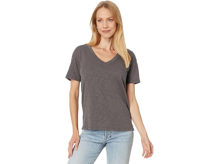 Short Sleeve V-Neck Boxy Tee - Image 3