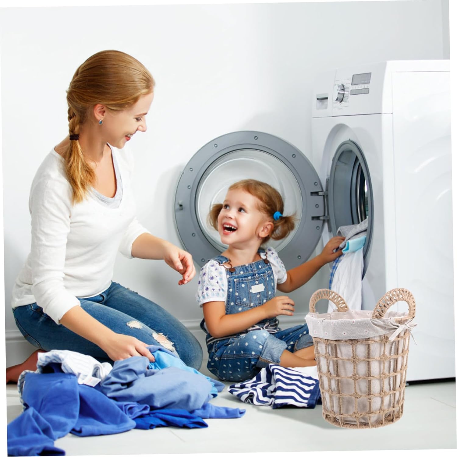 Practical Laundry Storage Basket Small Round Portable Dirty Clothes Hamper Woven Rope Basket for Home Organization Multi-purpose Storage Box with Natural Texture and Sturdy Design