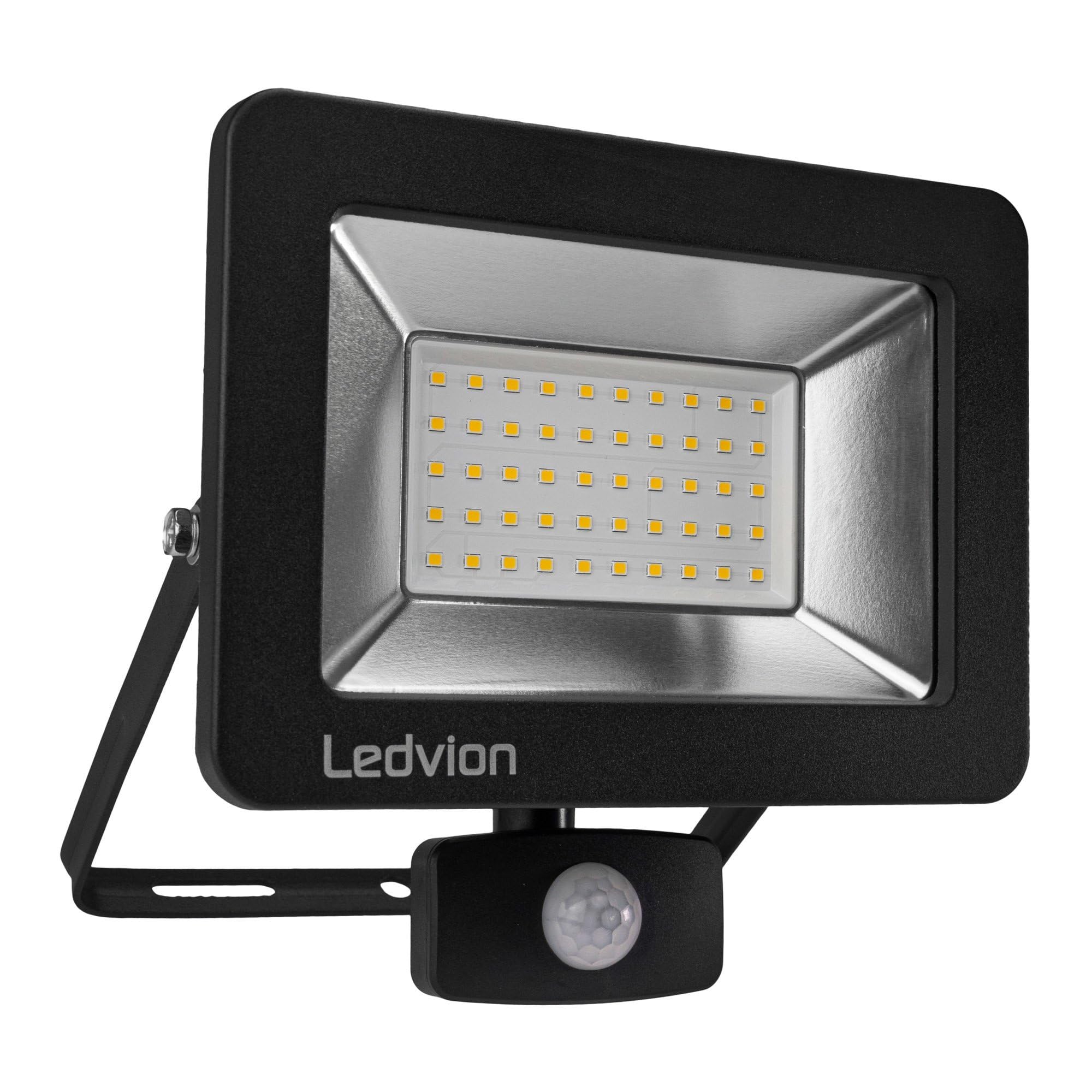 Ledvion 6500K - Led Floodlight White Motion Sensor, 50 Watt, 6000 Lumens, Ip44, Incl. Quick Connector & 2 Year Warranty