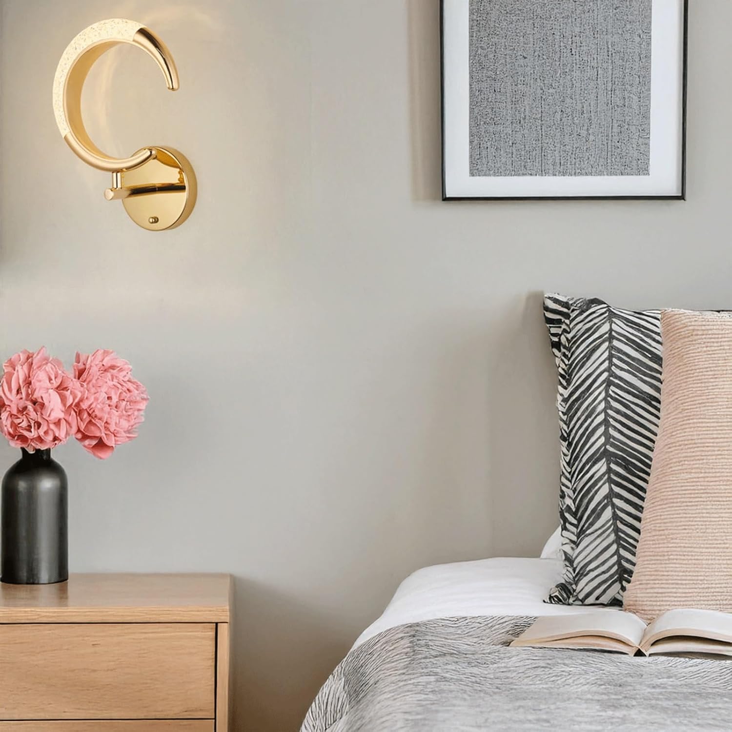 Modern Luxury Wall Sconce Golden Metal Moon Light Fixture with Textured Warm Ambiance Lamp for Living Room Bedroom Hallway Hotel Lobby Café Restaurant Kitchen Lounge Decorative Art Lighting