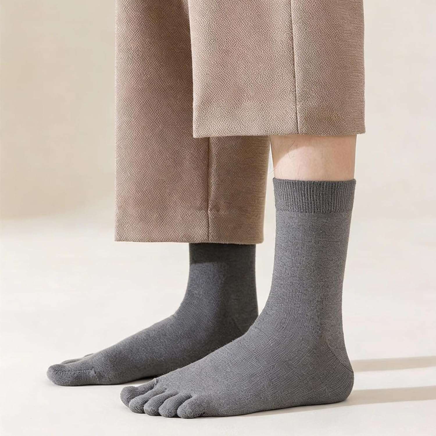 Merino Wool Toe Socks for Men and Women, Moisture Wicking Crew Five-Toe Socks with Breathable Mesh, 3 Pairs