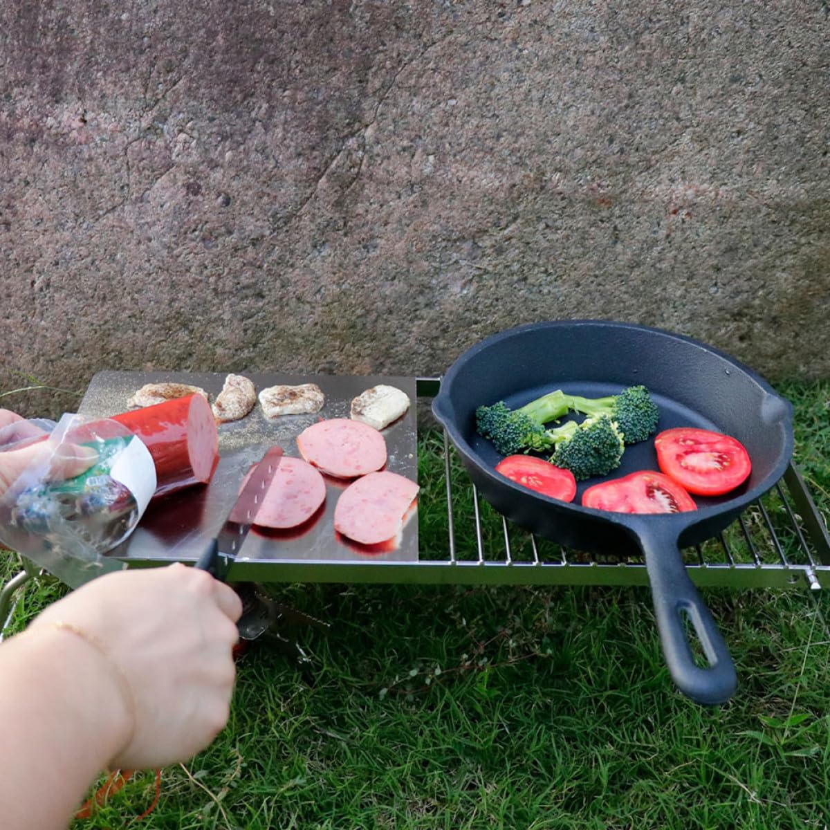 Przenośny stojak do grillowania ze stali nierdzewnej, grill węglowy, siatka do gotowania na świeżym powietrzu, kemping i ogród, wielofunkcyjny grill do idealnych gotowania