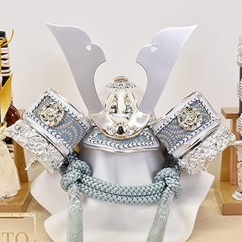 Amazon.co.jp: 五月人形 ケース入り 丸型 コンパクト おしゃれ 兜飾り