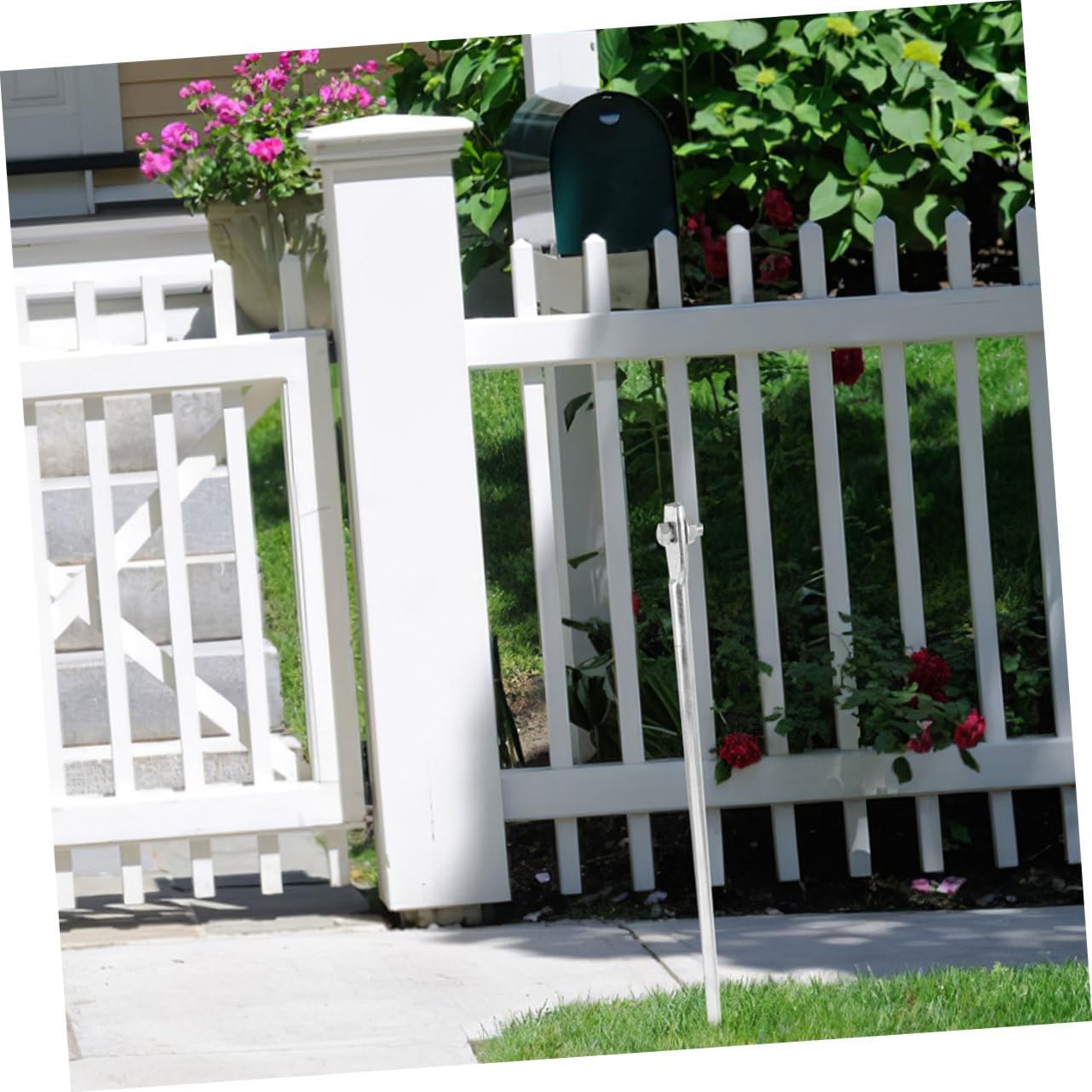 4pcs Heavy Duty Grounding Rods Durable Iron Grounding Stake for Electric Fences Signal Towers and Outdoor Use Weatherproof High Conductivity Reliable Protection