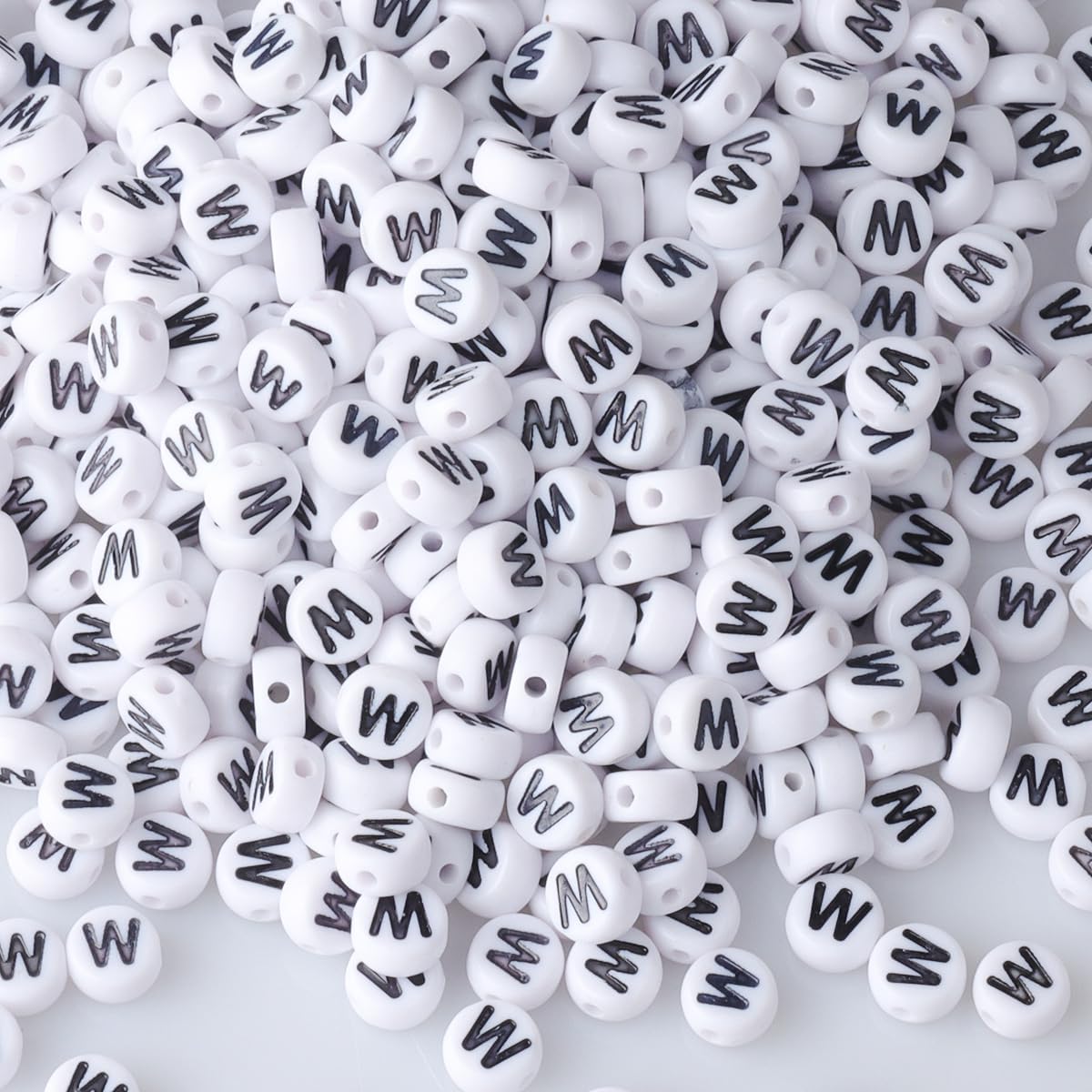 1500Pcs Acrylic Letter W Beads,7mm Round Alphabet Beads for Bracelet Making,Spacer for Necklace,Earring and Jewellery Making