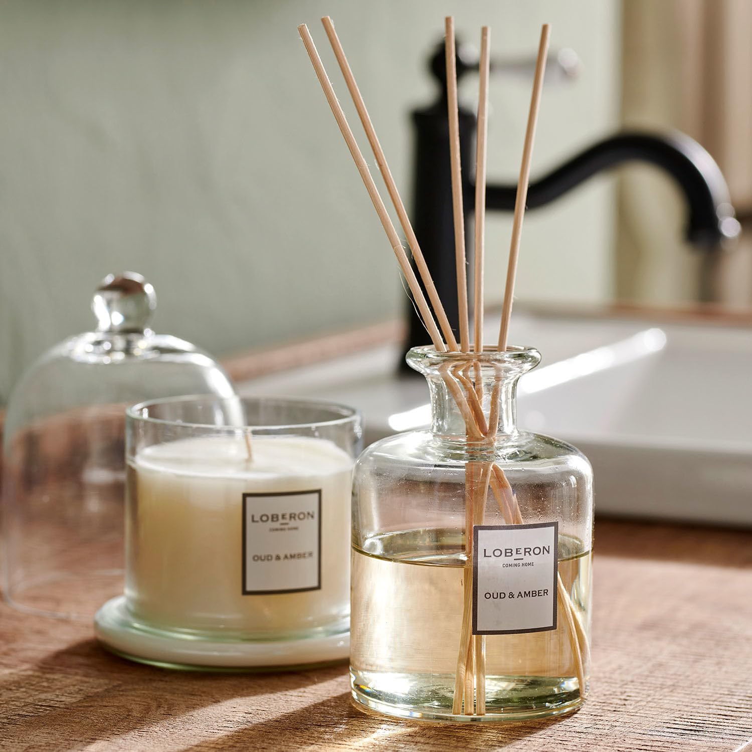 Loberon Duftset Vanis - Oud, Oud | mit Duftstäbchen und Kerze, stilvolle Duftkomposition, luxuriöse Dekoration, Geschenkidee, Glas