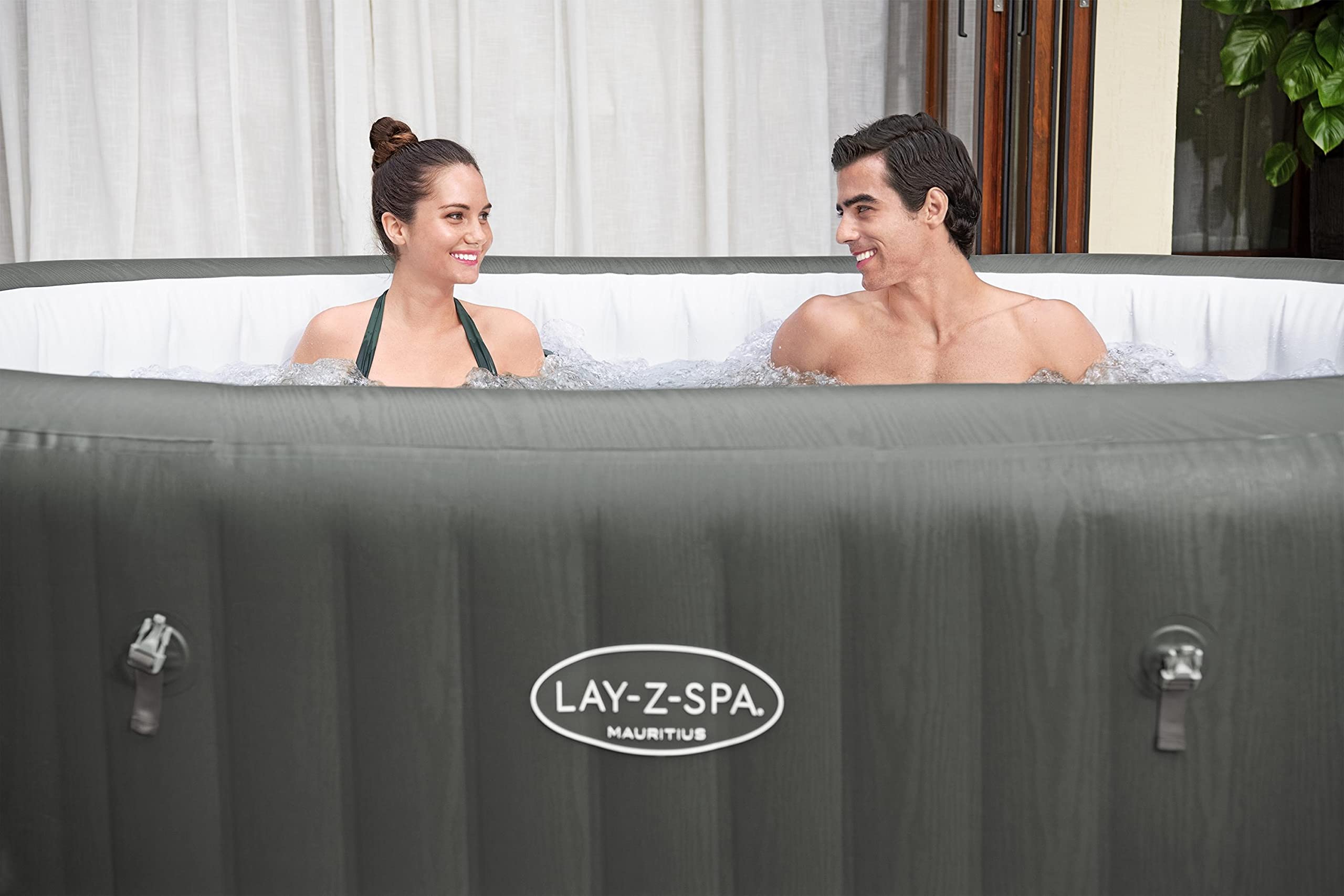 Bestway® Lay-Z-SPA® Whirlpool Mauritius AirJet™ 270 x 180 x 71 cm, oval