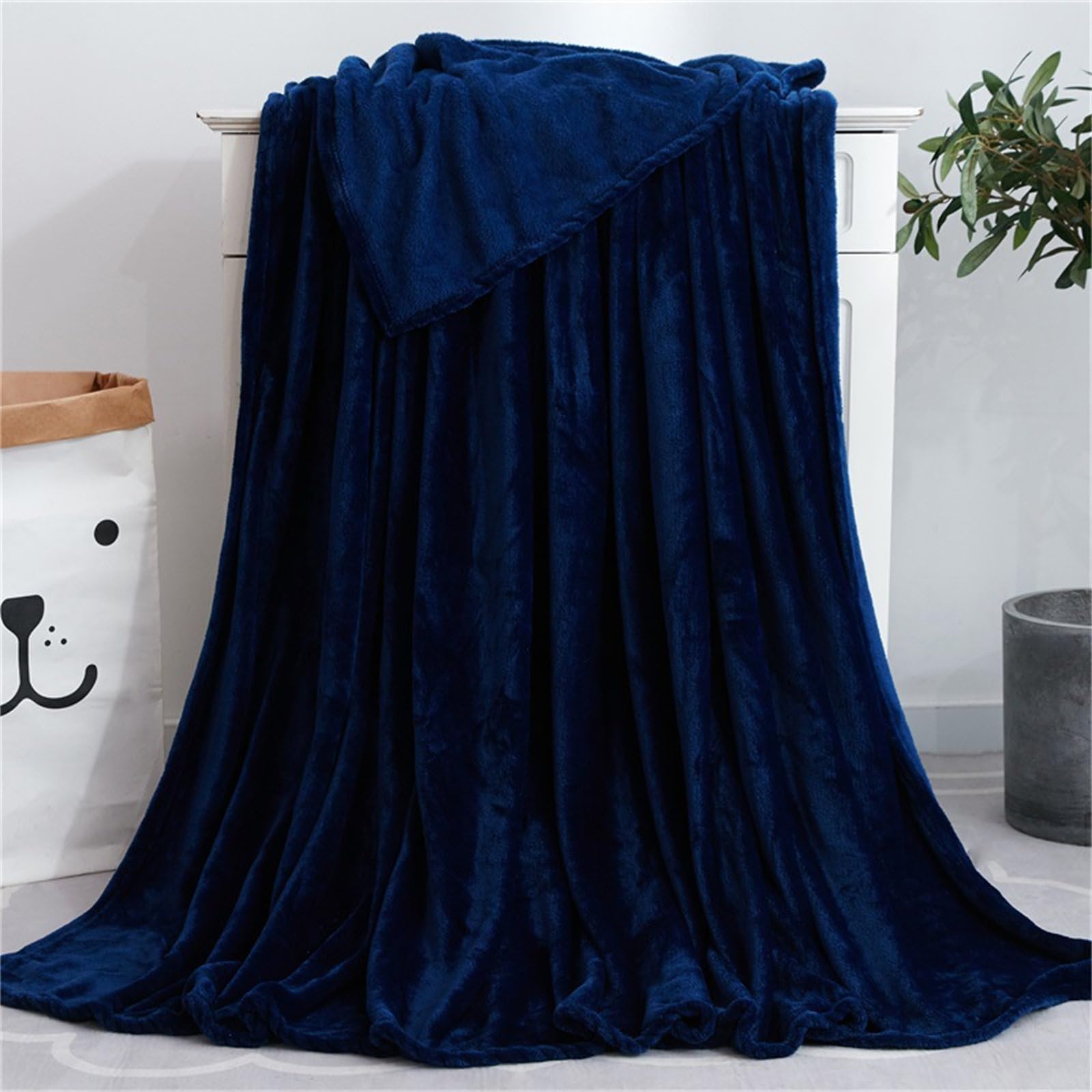 DOTBUY-SHOP Flannel Blanket Soft Throw Blanket, Warm Blankets and Throws, Coral Fleece Throw fit all Season, Versatile Flannel Blankets For Sofas, Bed, Travel (200x230cm,Navy blue)