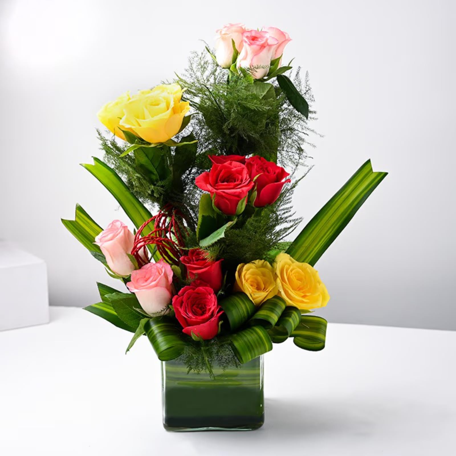 FlowerAura Fresh Live Flower Bouquet of 15 Mix Roses In Glass Vase For Birthday Gift, Anniversary Gift, Wedding Gift, Congratulations Gift & Gift For Special Occasions (Same Day Delivery)-image-32