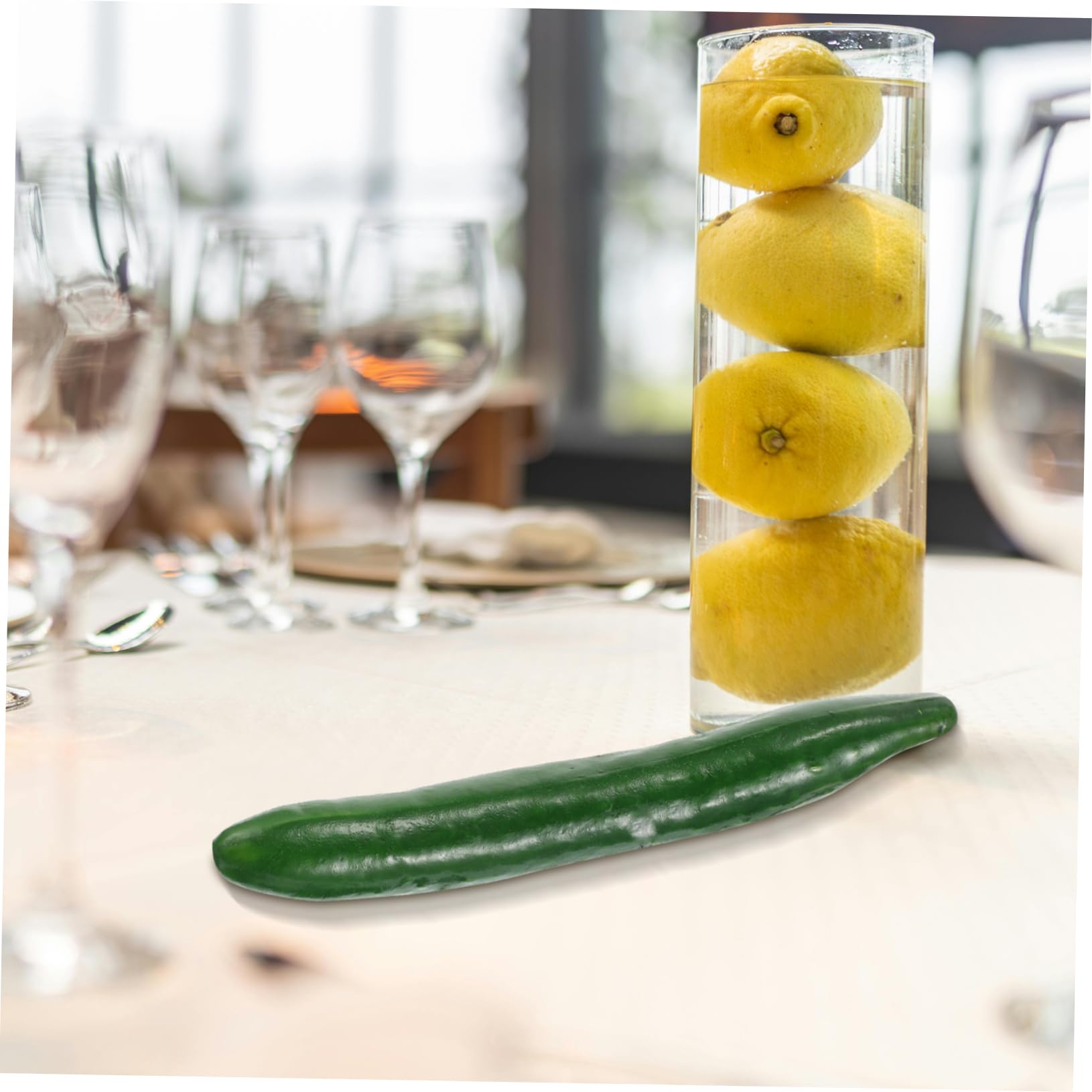 ORFOFE 4kawałki Szt Modeli Ogórka Realistyczne Dekoracje Kuchenne Sztuczne Warzywa Do Wyposażenia Restauracji Fotograficzne Akcesoria Wykonane z Plastikowych i Piankowych Materiałów