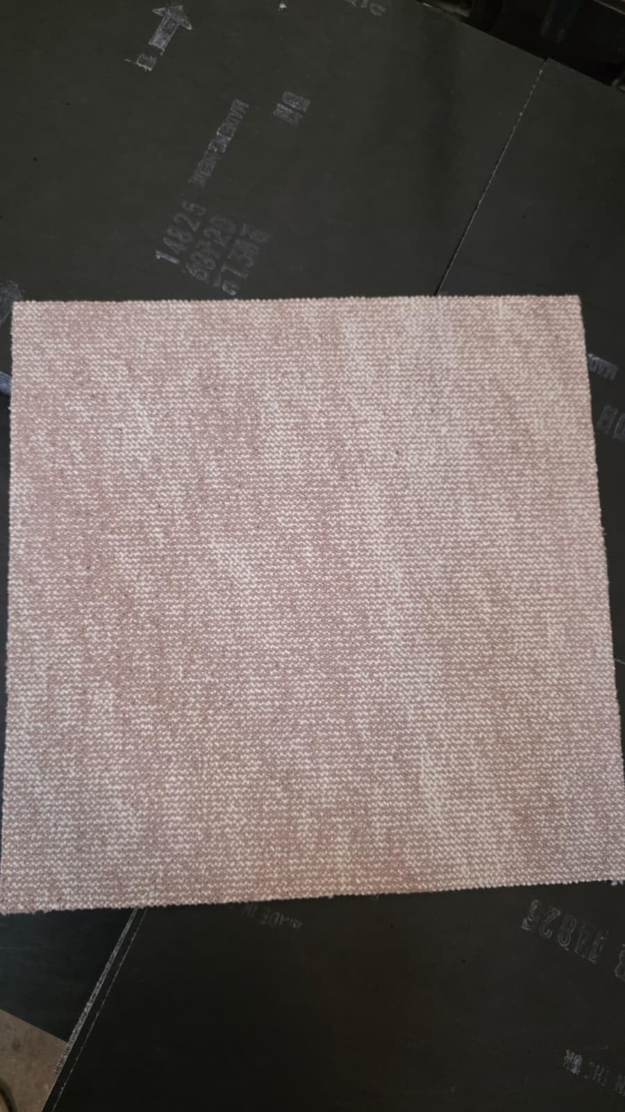 20 Carpet Tiles 50x50cm (5m²) Heavy Duty Non-Slip Carpet Floor Tiles – Commercial & Home Flooring for Office, Retail, Bedroom, Living Room – Baby Pink Patch