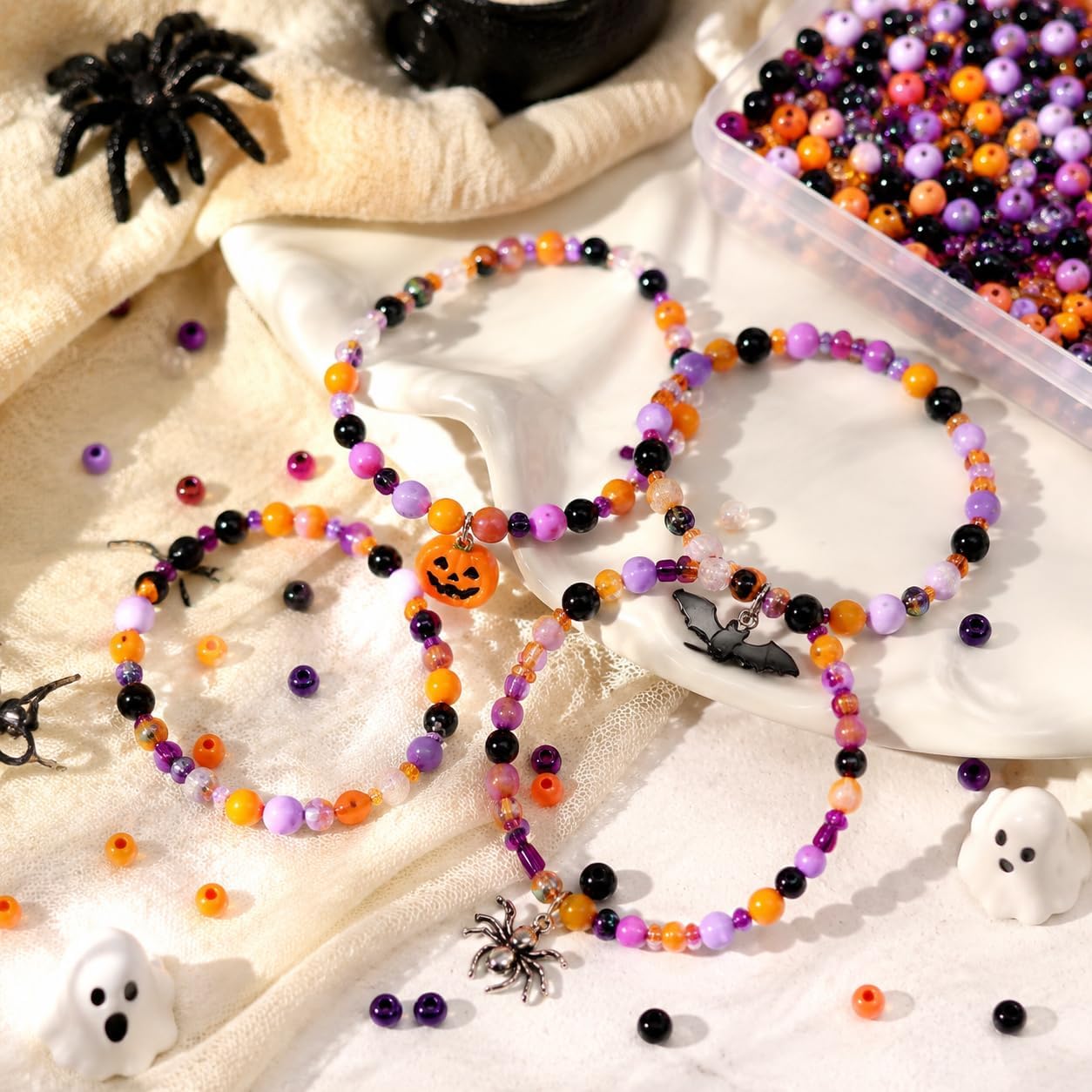 800PCS Halloween Beads Bracelets Making Kit Acrylic Mix Beads