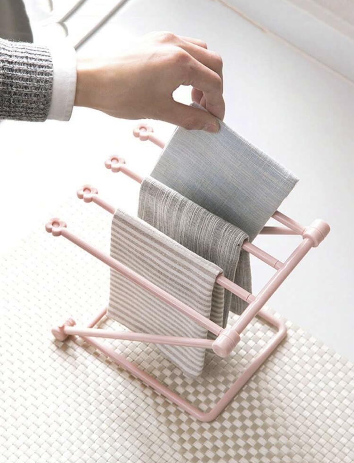 Holder Hanger with 4 Bars, for Kitchen Toilet Cloakrooms and Bathroom